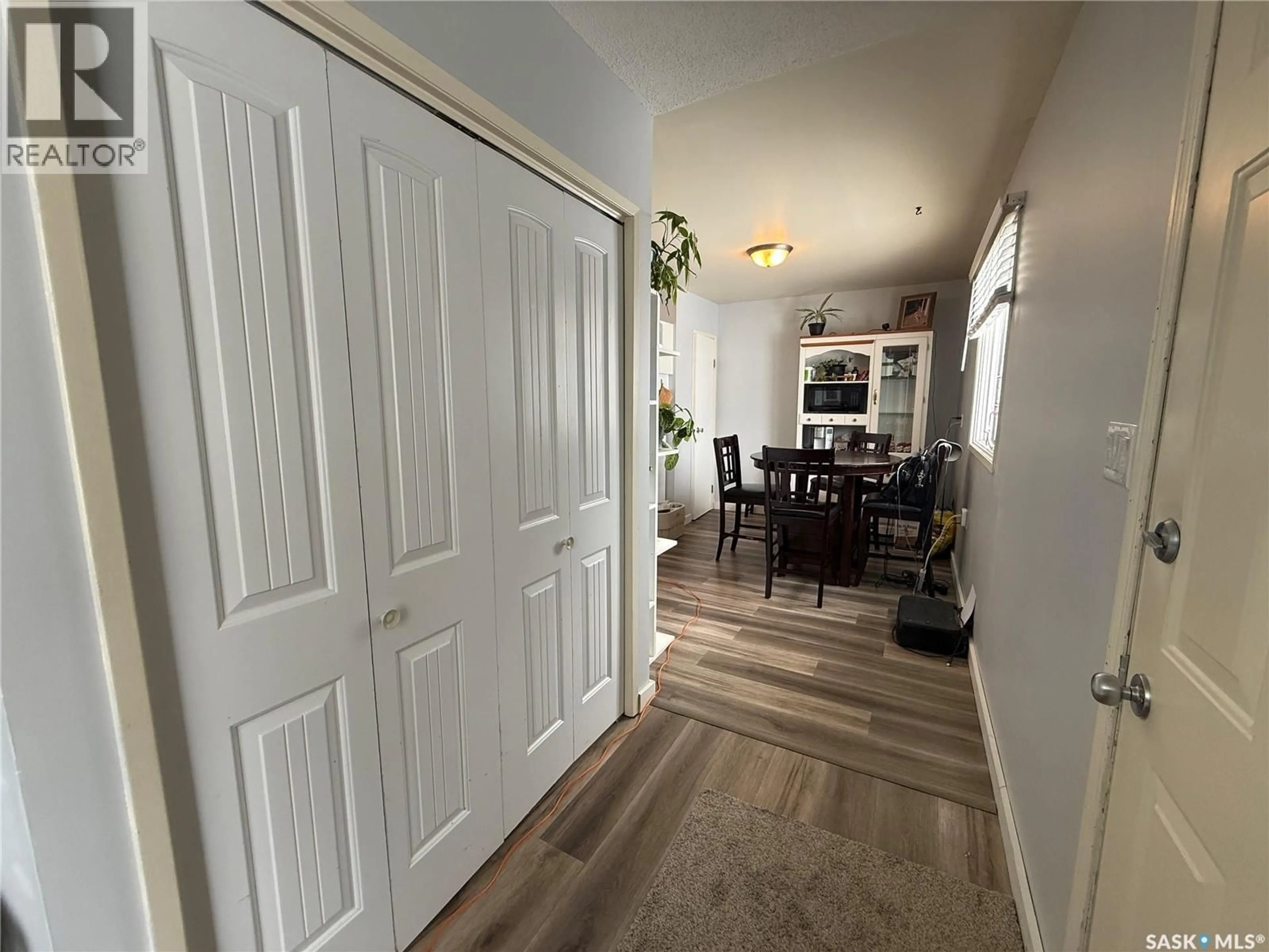 Indoor entryway for 104 MAIN STREET, Watson Saskatchewan S0K4V0