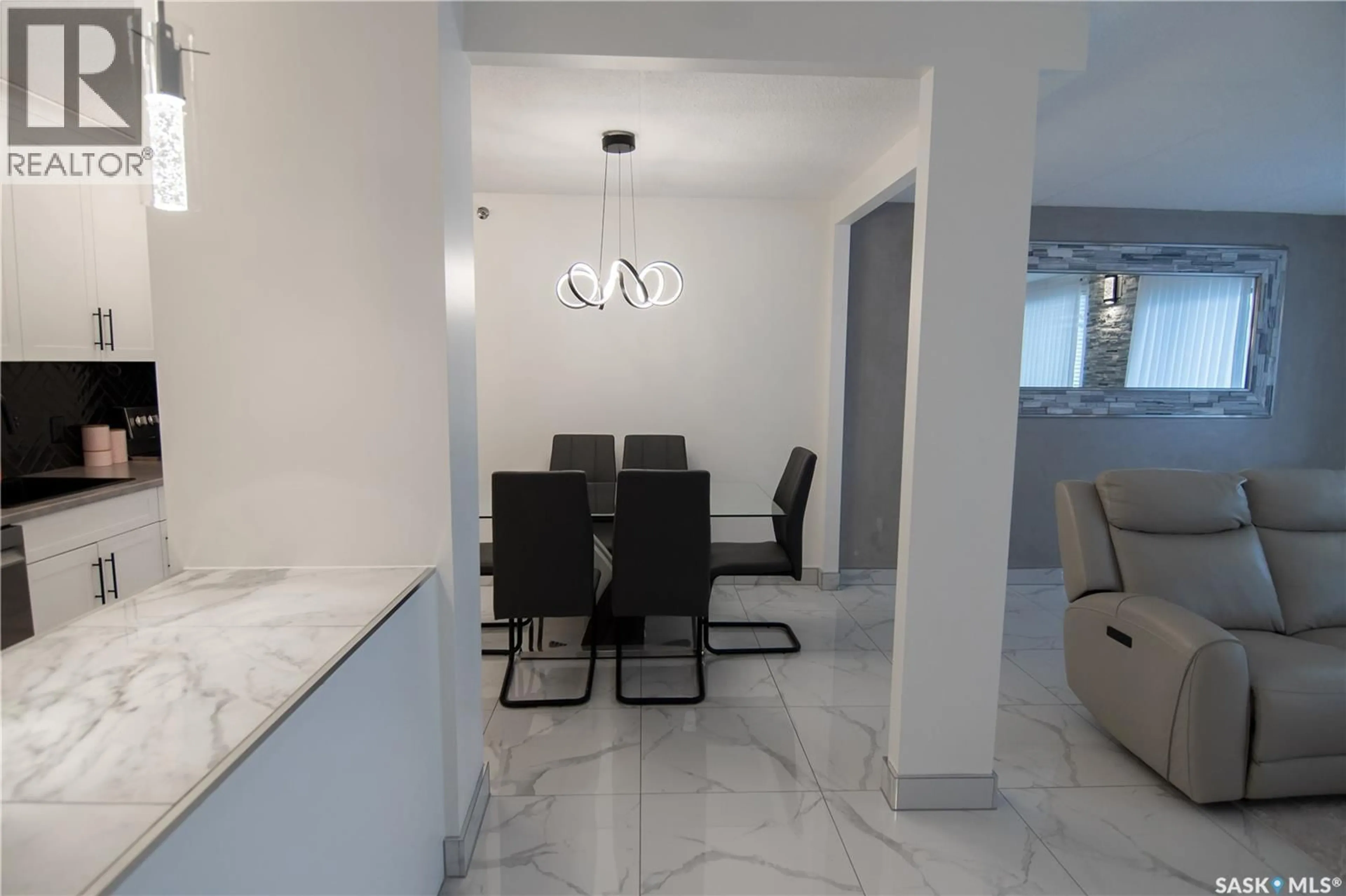 Dining room, ceramic/tile floor for 221 4045 RAE STREET, Regina Saskatchewan S4S6Y8