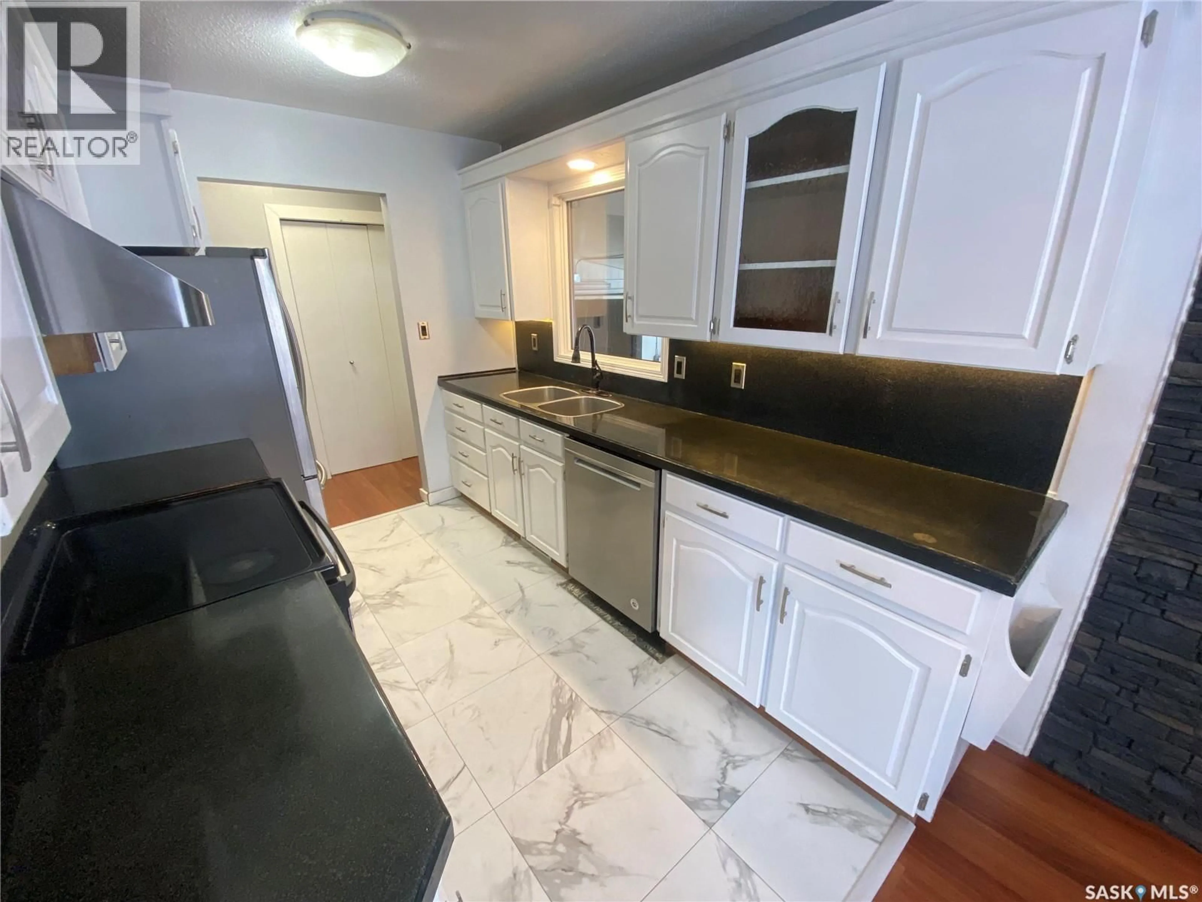 Unknown for 15 REDWOOD DRIVE, Yorkton Saskatchewan S3N2N3