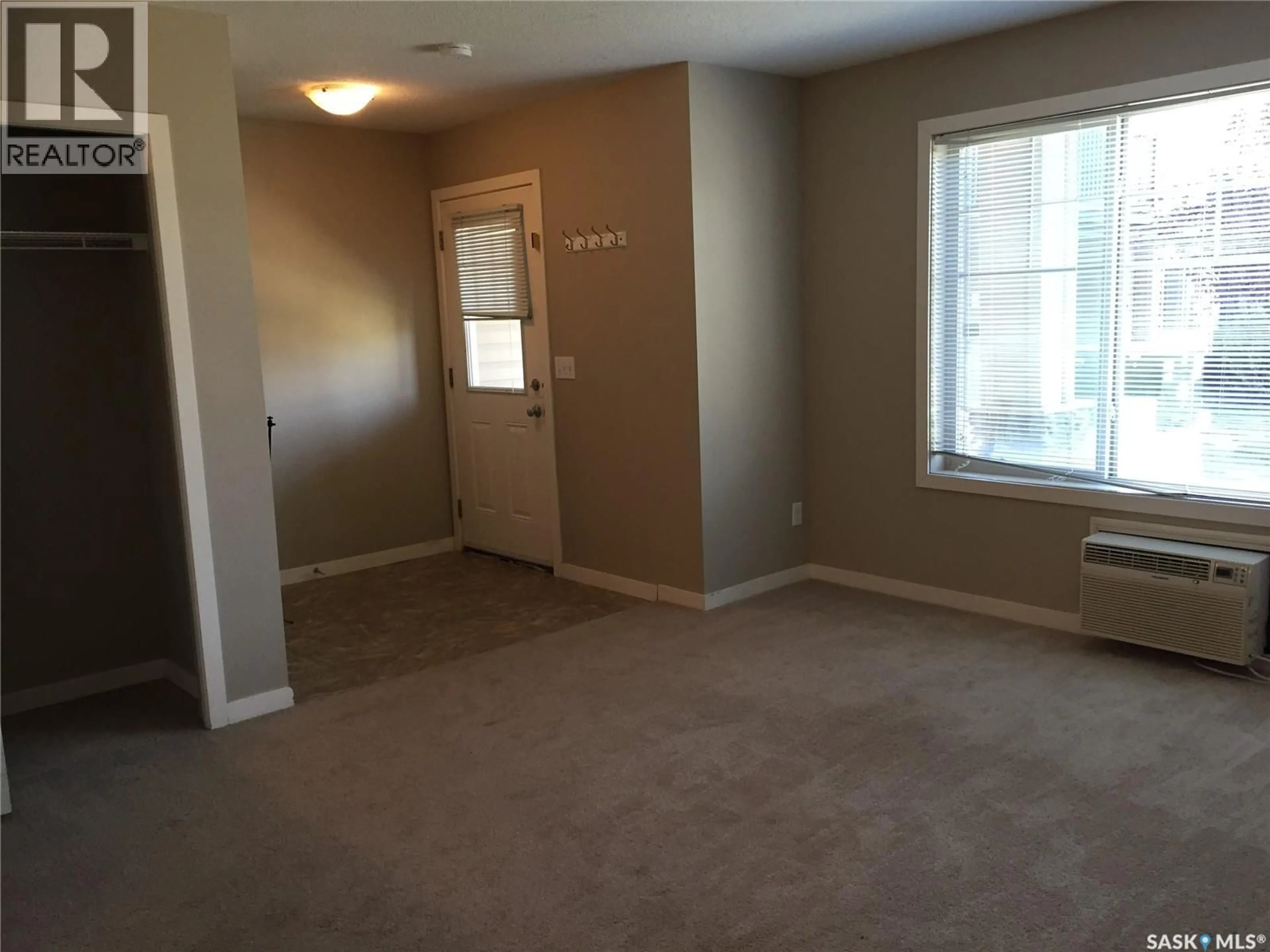 A pic of a room for 37 - 5023 JAMES HILL ROAD, Regina Saskatchewan S4W0B9