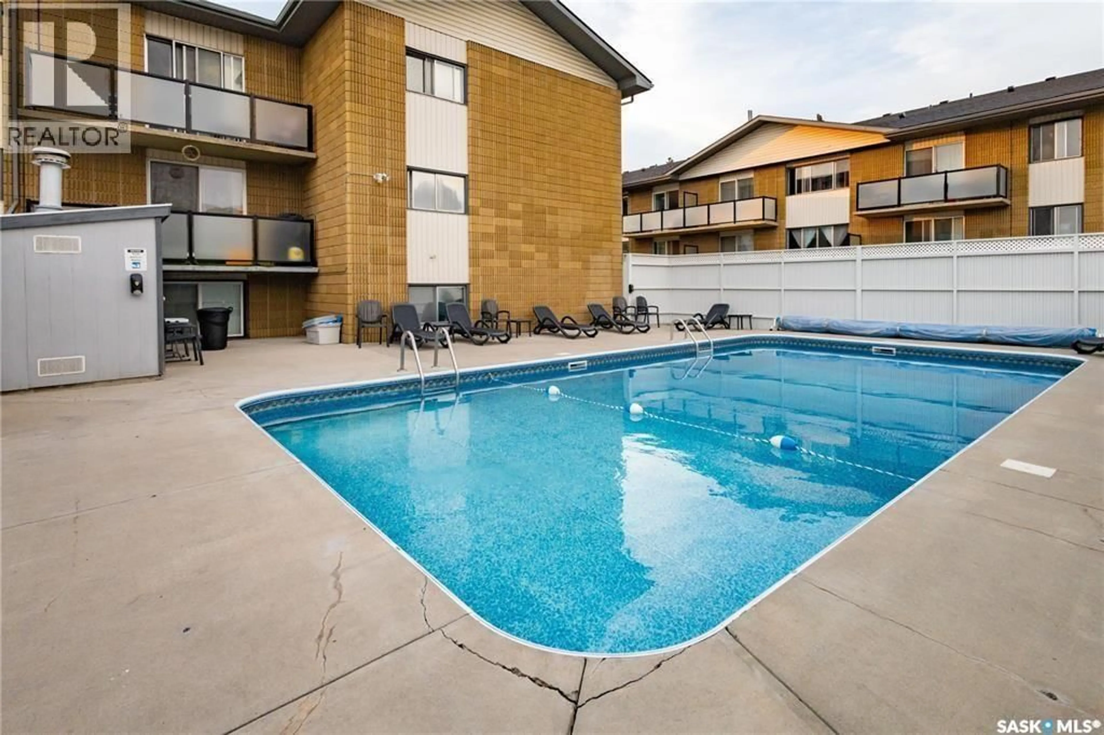 Pool for 15 - 34 ASSINIBOINE DRIVE, Saskatoon Saskatchewan S7K1G7