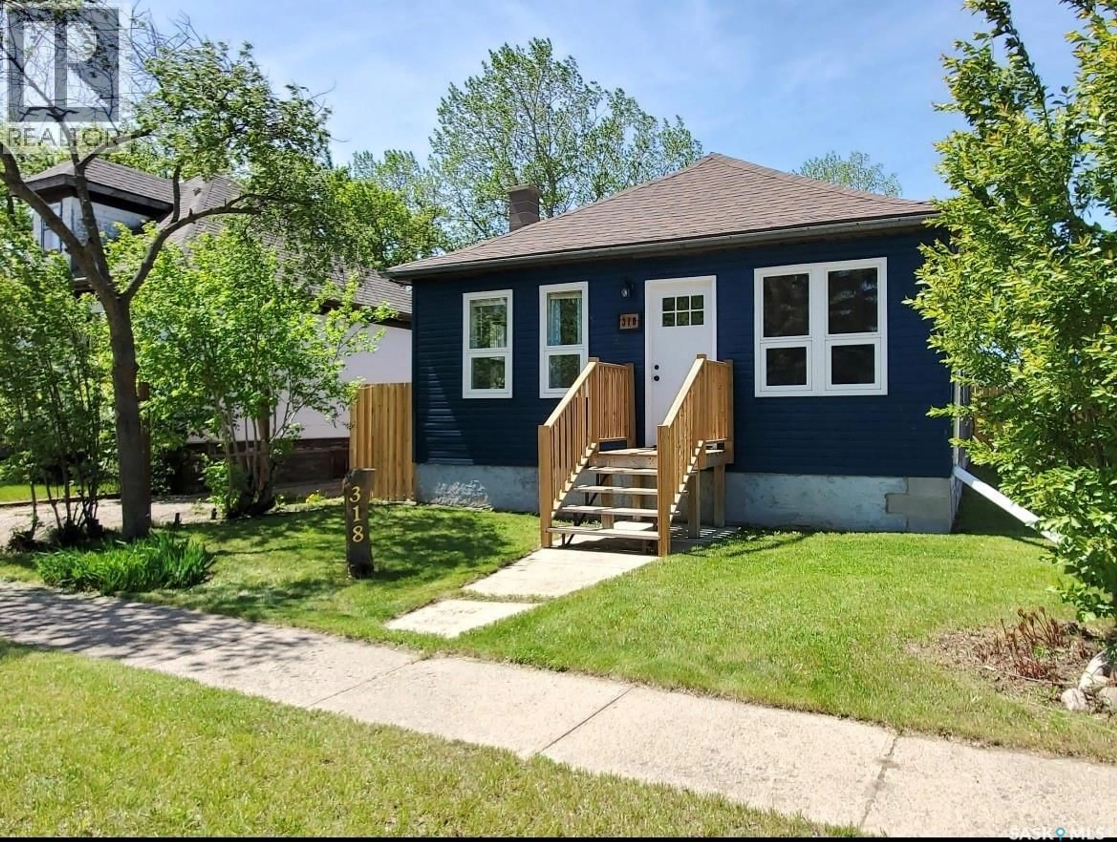 Home with vinyl exterior material, street for 318 ALDRIDGE STREET, Bienfait Saskatchewan S0C0M0