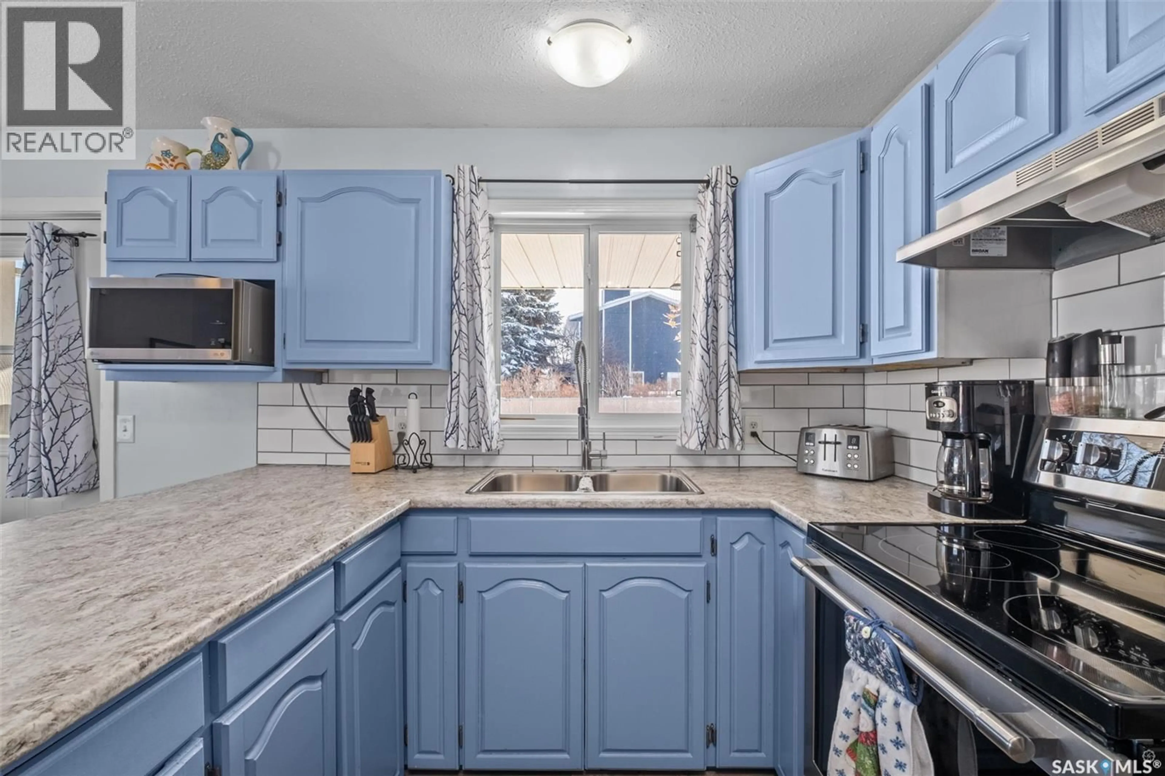 Standard kitchen, ceramic/tile floor for 1503 BLISS CRESCENT, Prince Albert Saskatchewan S6V7W7