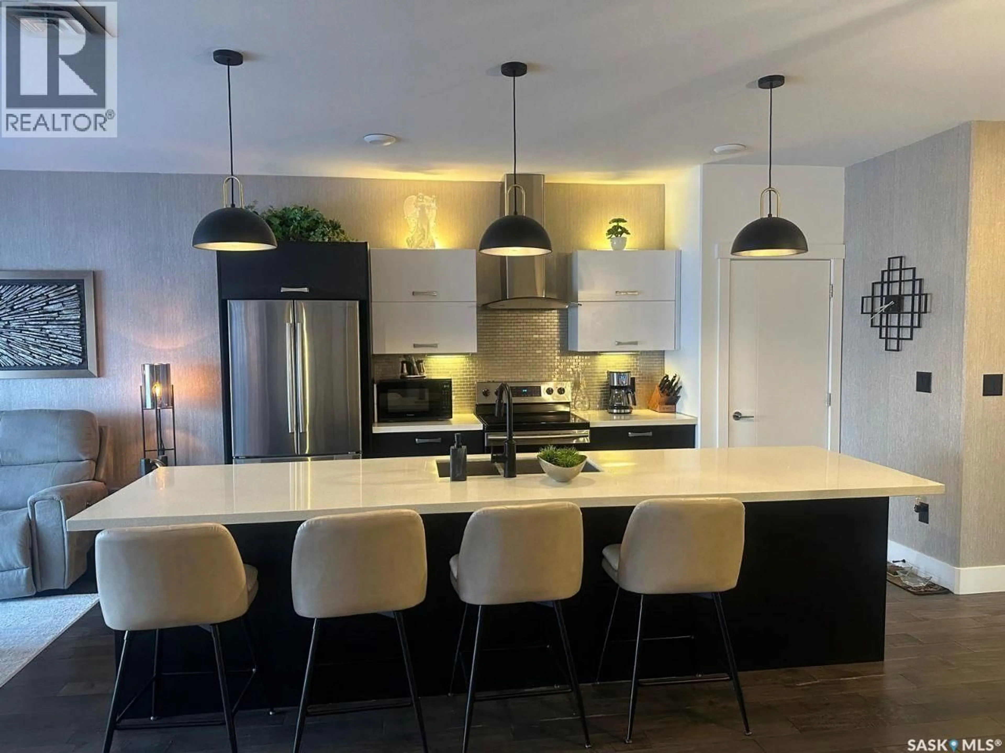 Contemporary kitchen, unknown for 1010 - 404 MAIN STREET, Saskatoon Saskatchewan S7H0K7