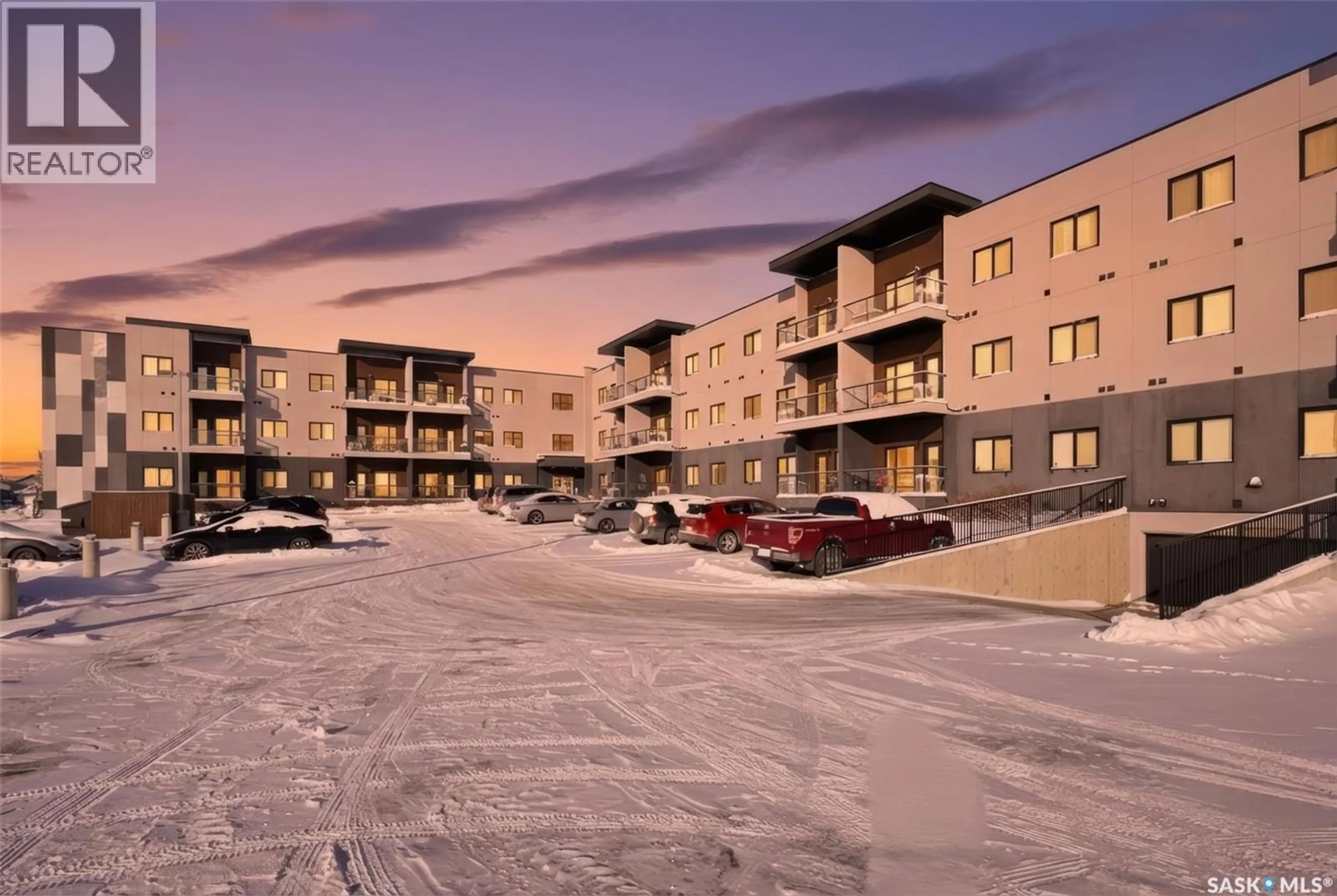 Patio, unknown for #113 - 113 HASSARD CLOSE, Saskatoon Saskatchewan S7L6V3