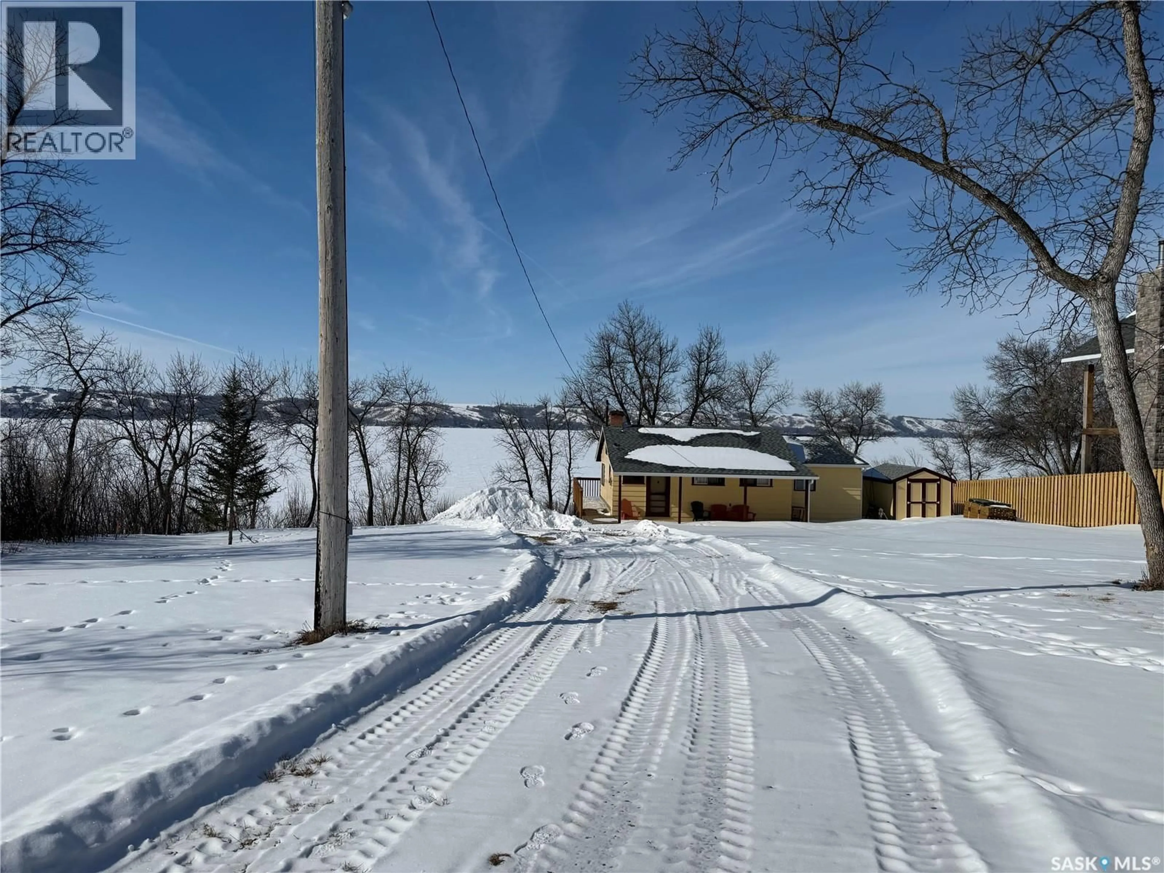 A pic from outside/outdoor area/front of a property/back of a property/a pic from drone, street for 272 SOUTH KATEPWA DRIVE, Katepwa Beach Saskatchewan S0G2K0