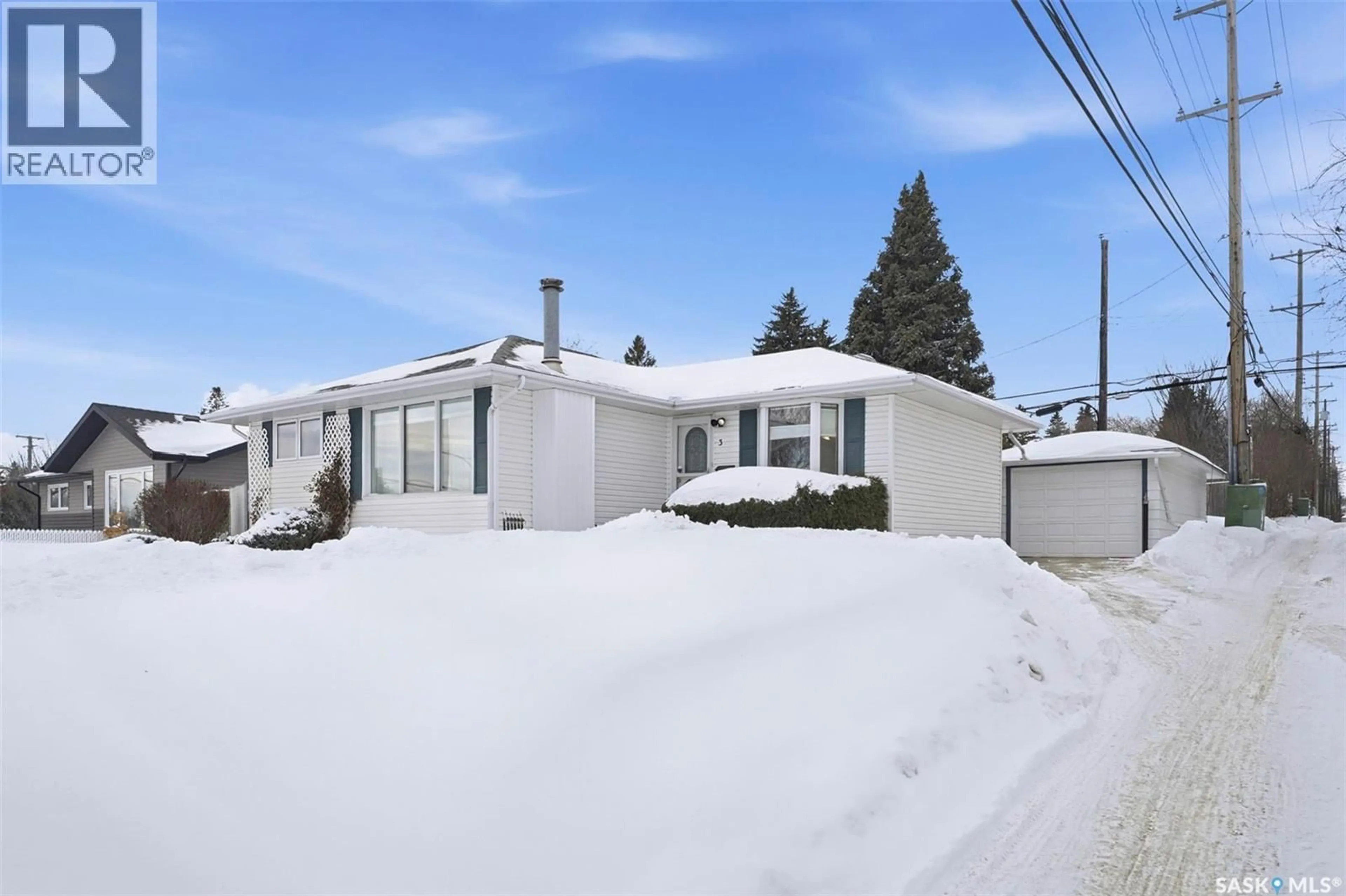 Home with vinyl exterior material, street for 3 VALENS DRIVE, Saskatoon Saskatchewan S7L3R8