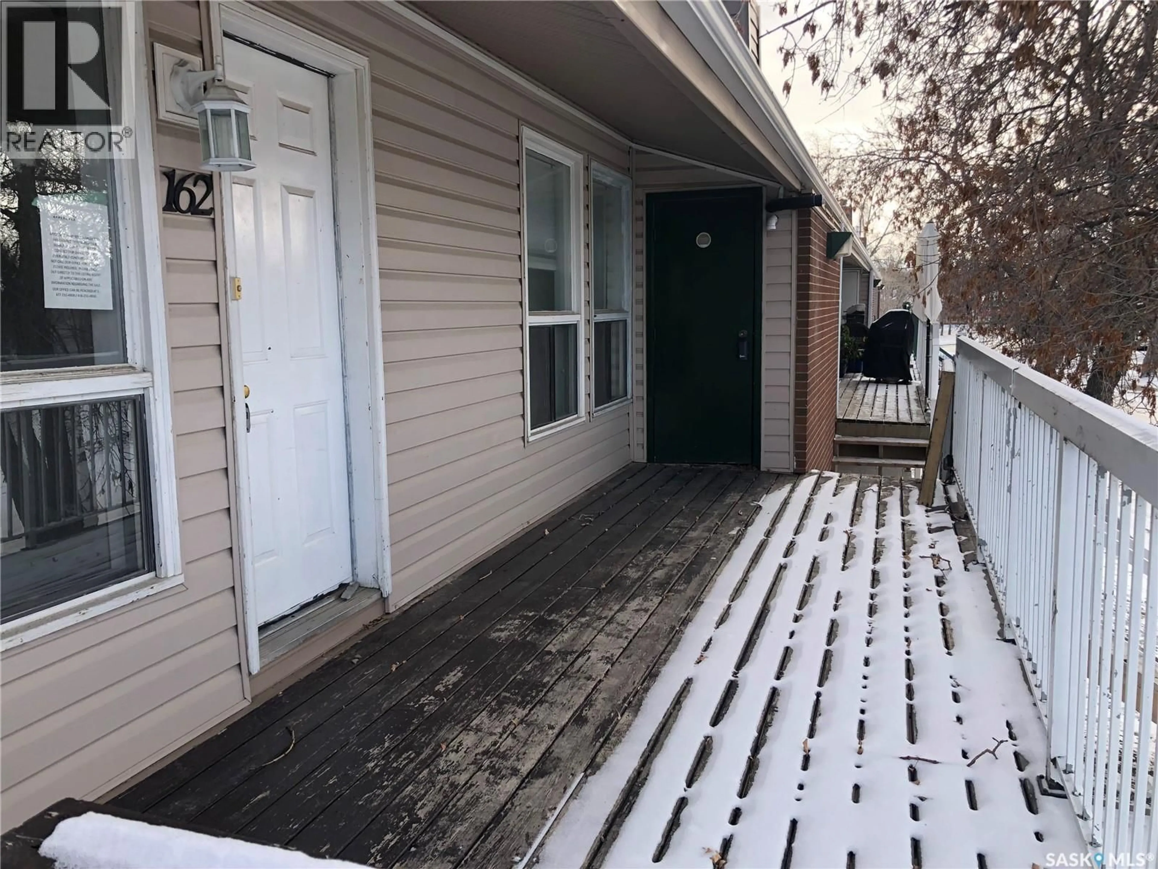 Patio, street for 160 - 162 GORE PLACE, Regina Saskatchewan S4T7S4