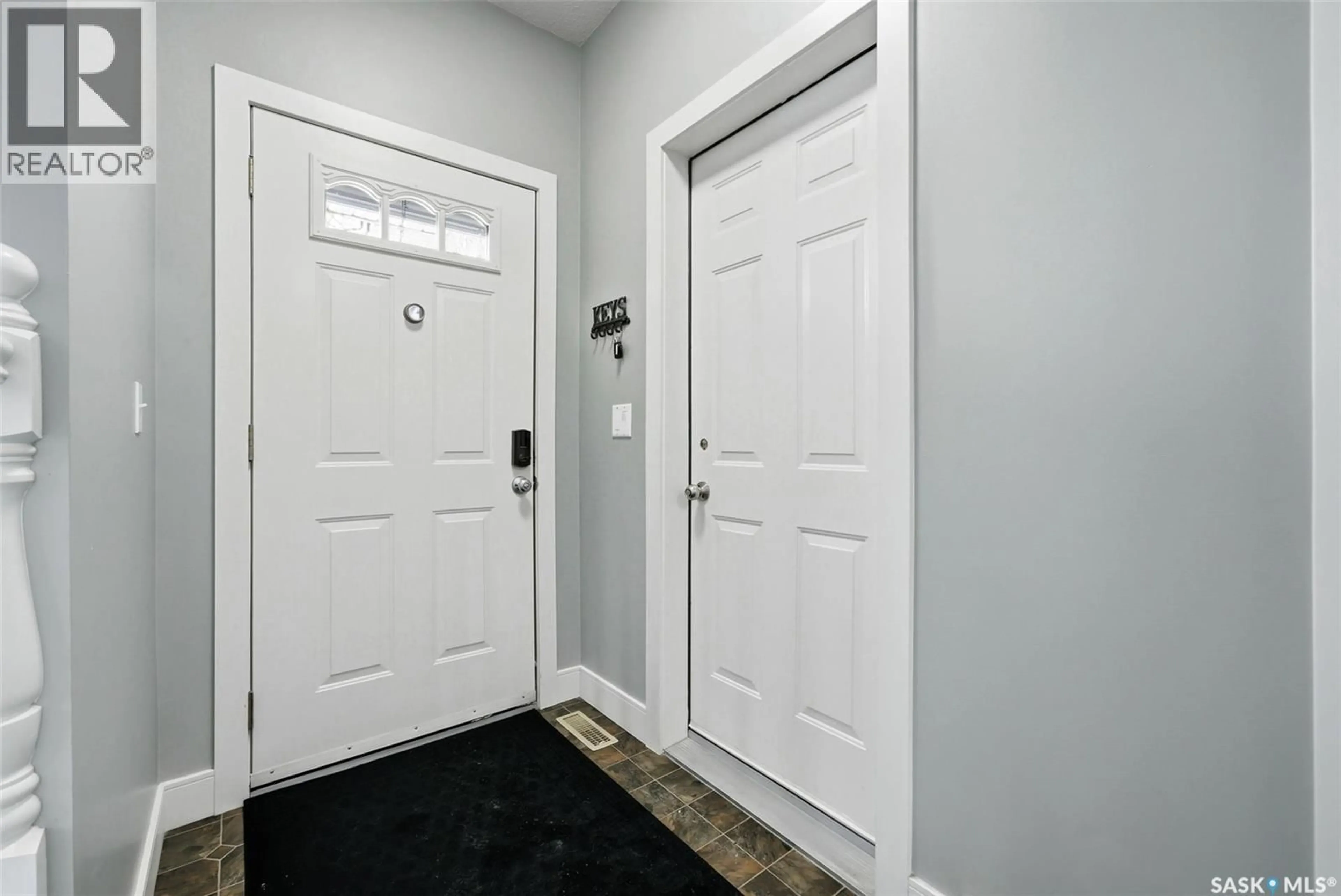 Indoor entryway for 149 KRAUSS STREET, Regina Saskatchewan S4T7W9