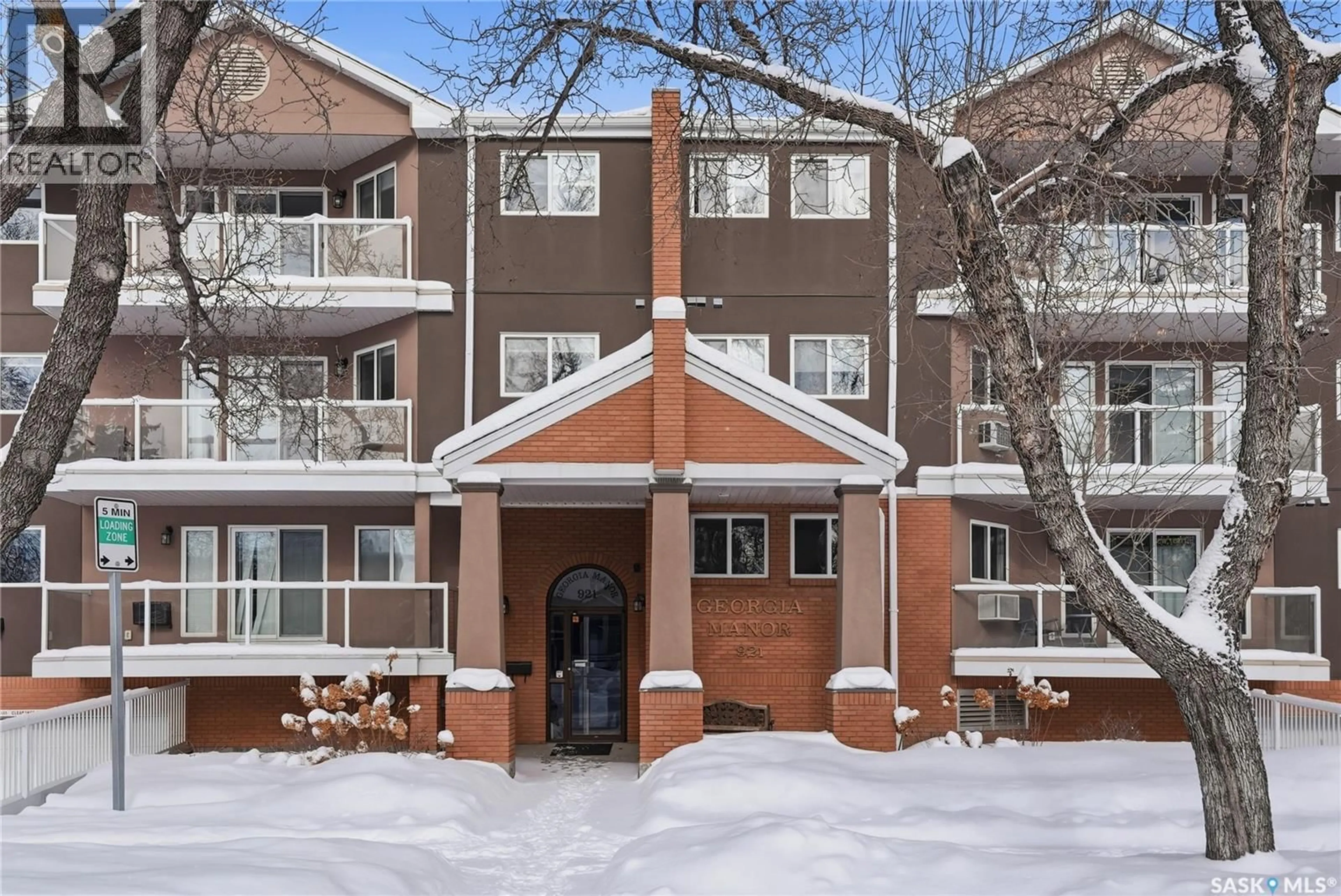 Patio, unknown for 202 921 MAIN STREET E, Saskatoon Saskatchewan S7H0K4