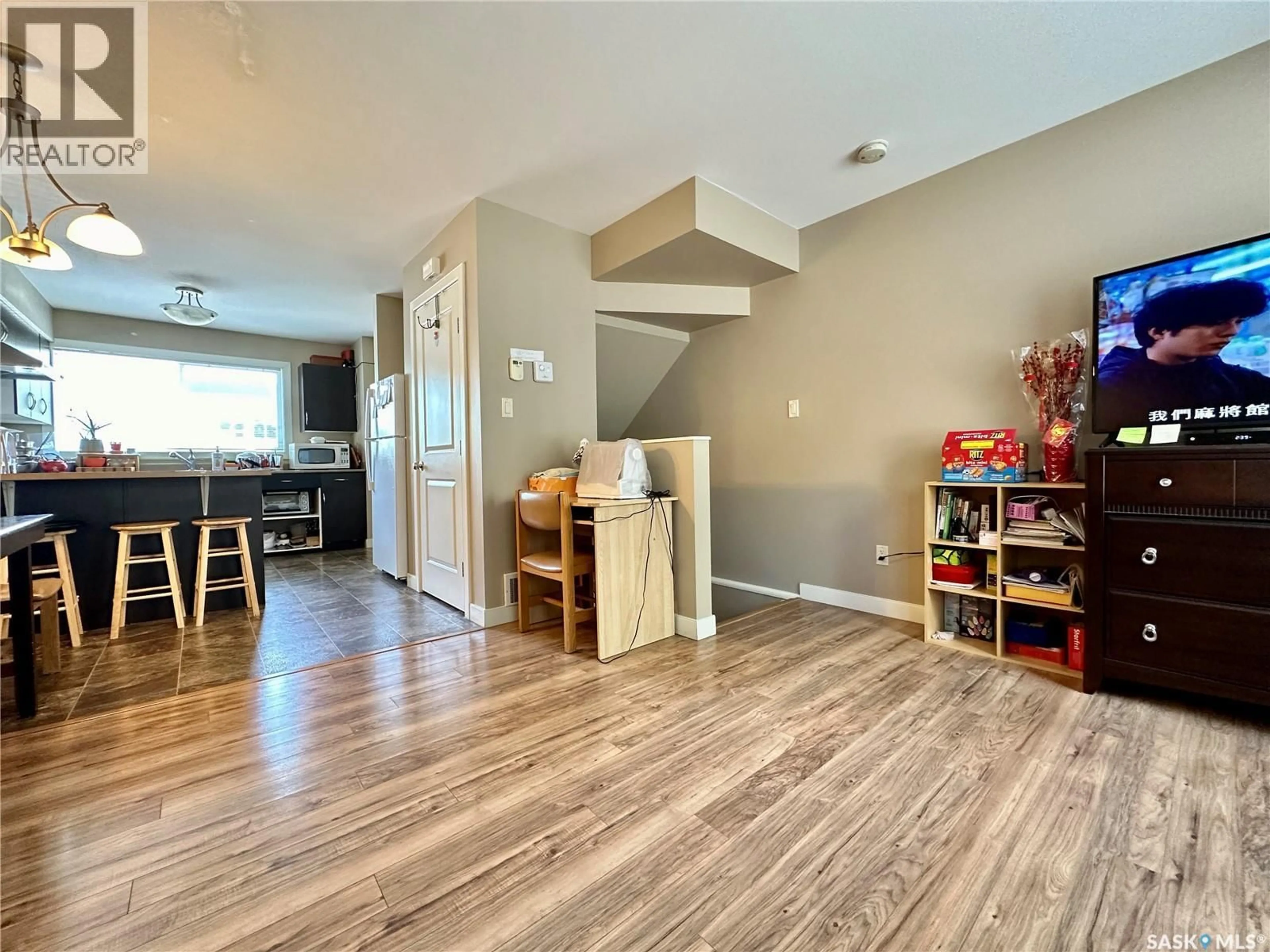 Open concept kitchen, unknown for 5 - 315 N AVENUE S, Saskatoon Saskatchewan S7M2N2