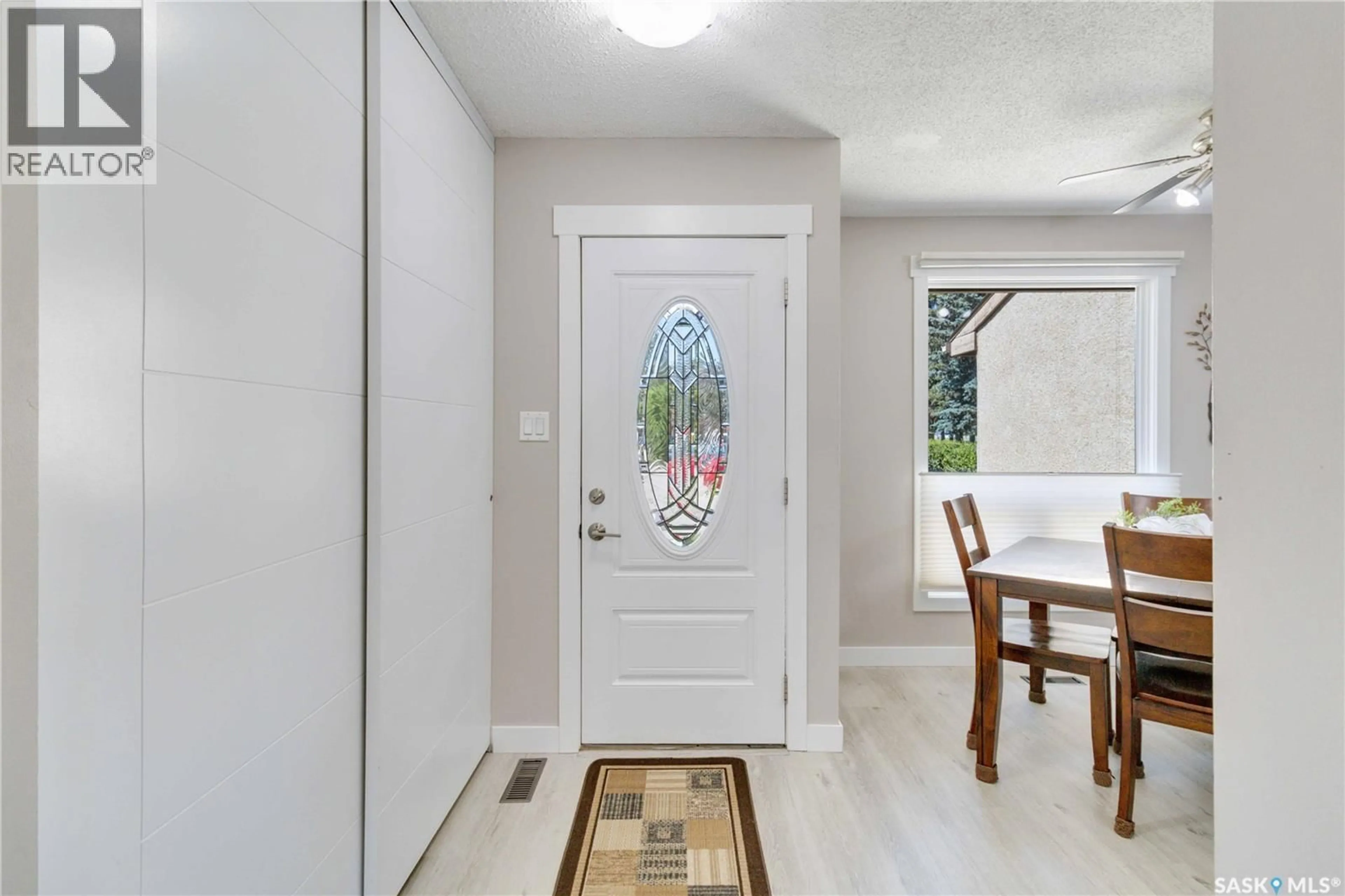 Indoor entryway for 107 - 1128 MCKERCHER DRIVE, Saskatoon Saskatchewan S7H4Y7