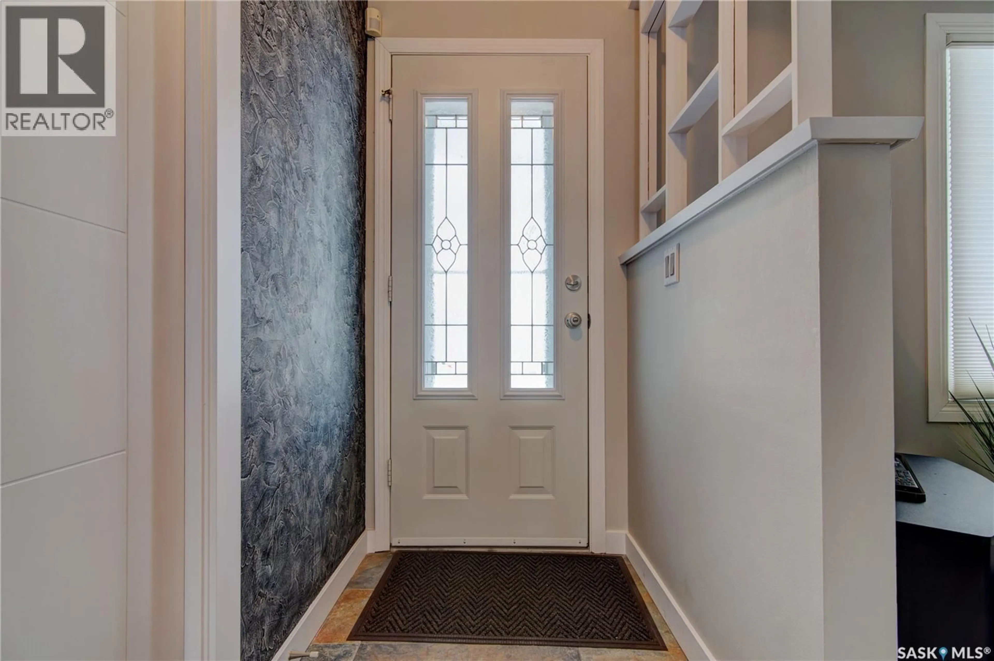 Indoor entryway for 16 BANNISTER AVENUE, Regina Saskatchewan S4R5K9