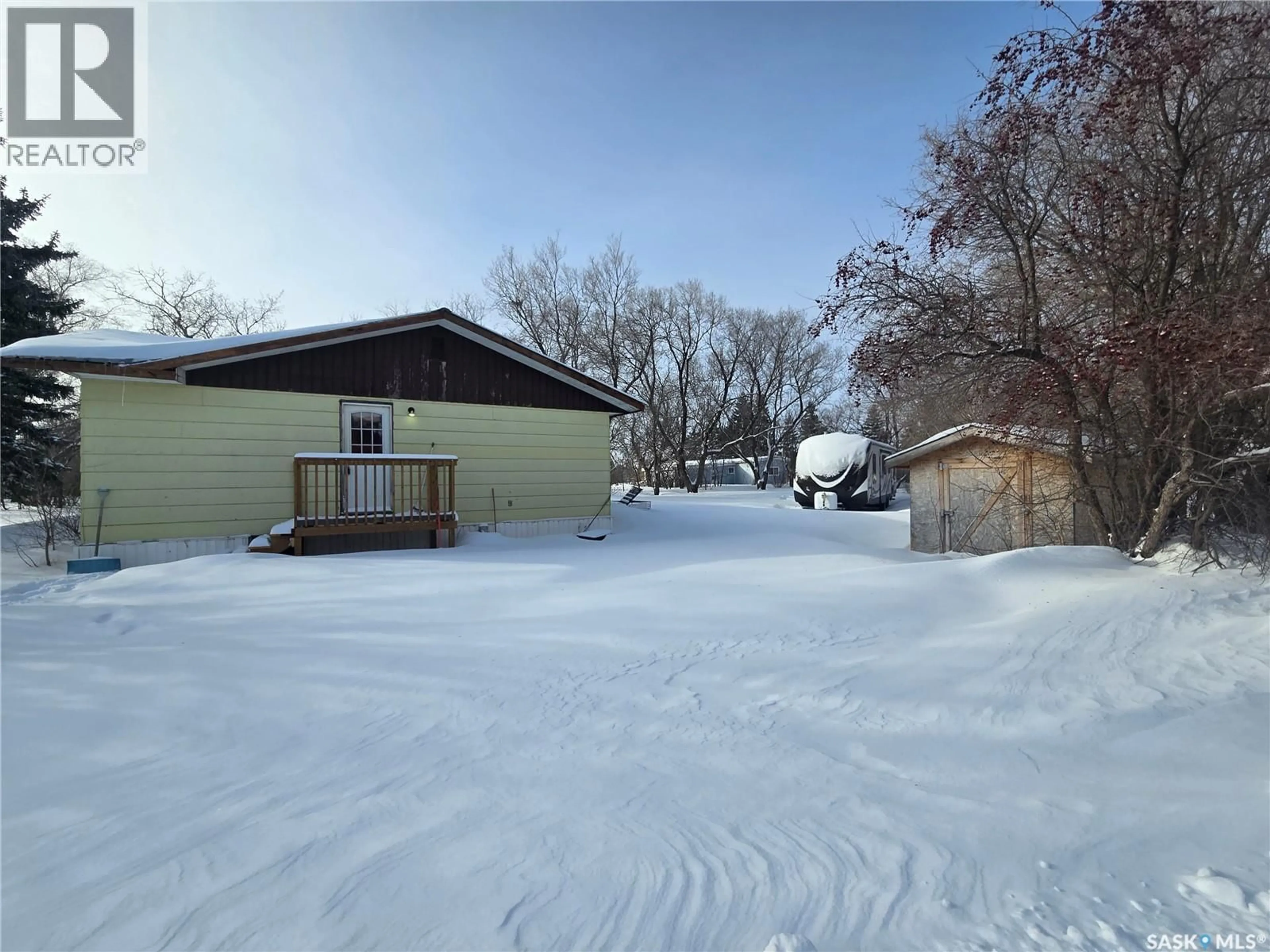 A pic from outside/outdoor area/front of a property/back of a property/a pic from drone, street for 35 JAMES STREET, Kisbey Saskatchewan S0C1L0