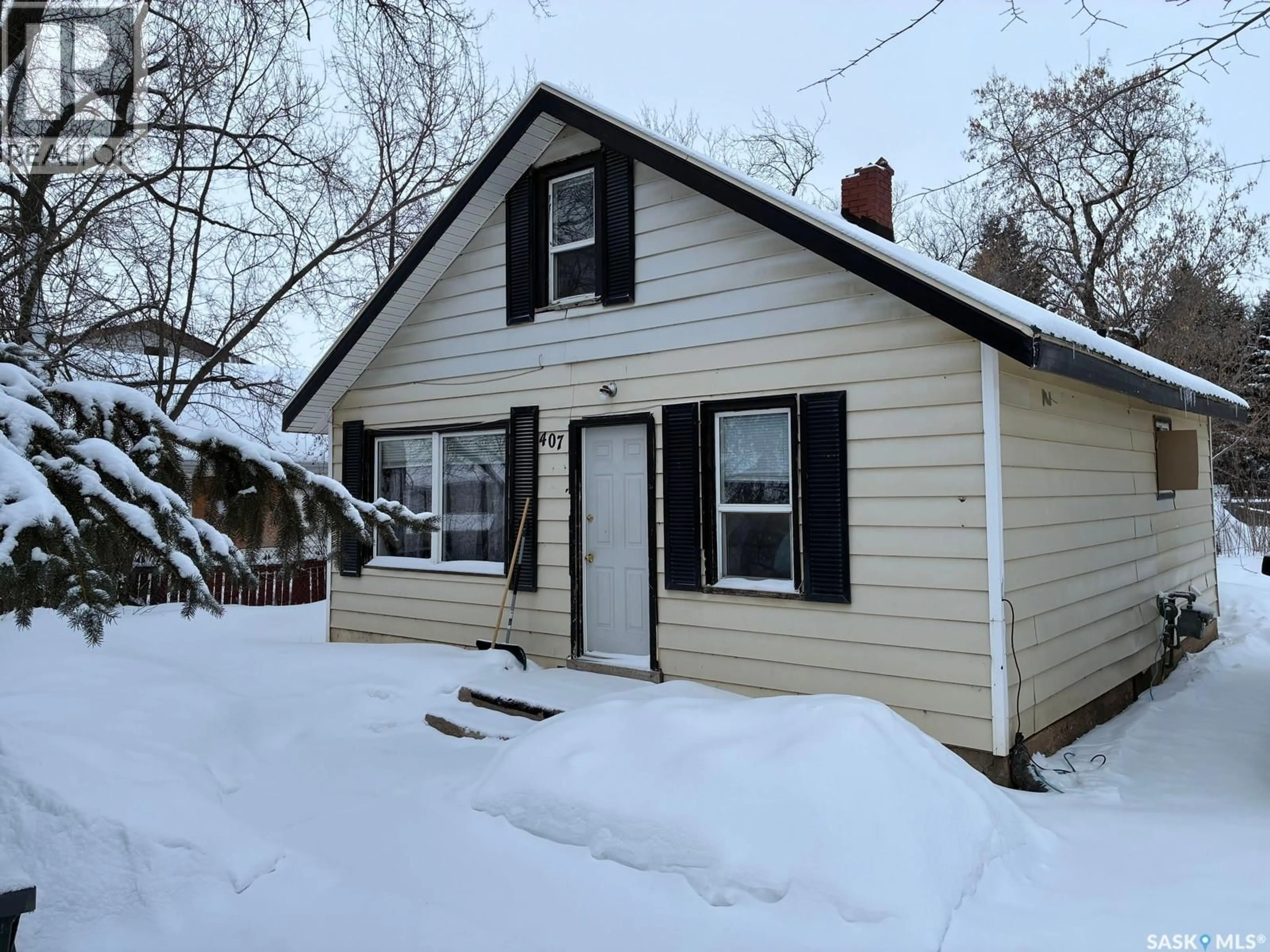 Unknown for 407 3RD STREET, Meadow Lake Saskatchewan S9X1H7
