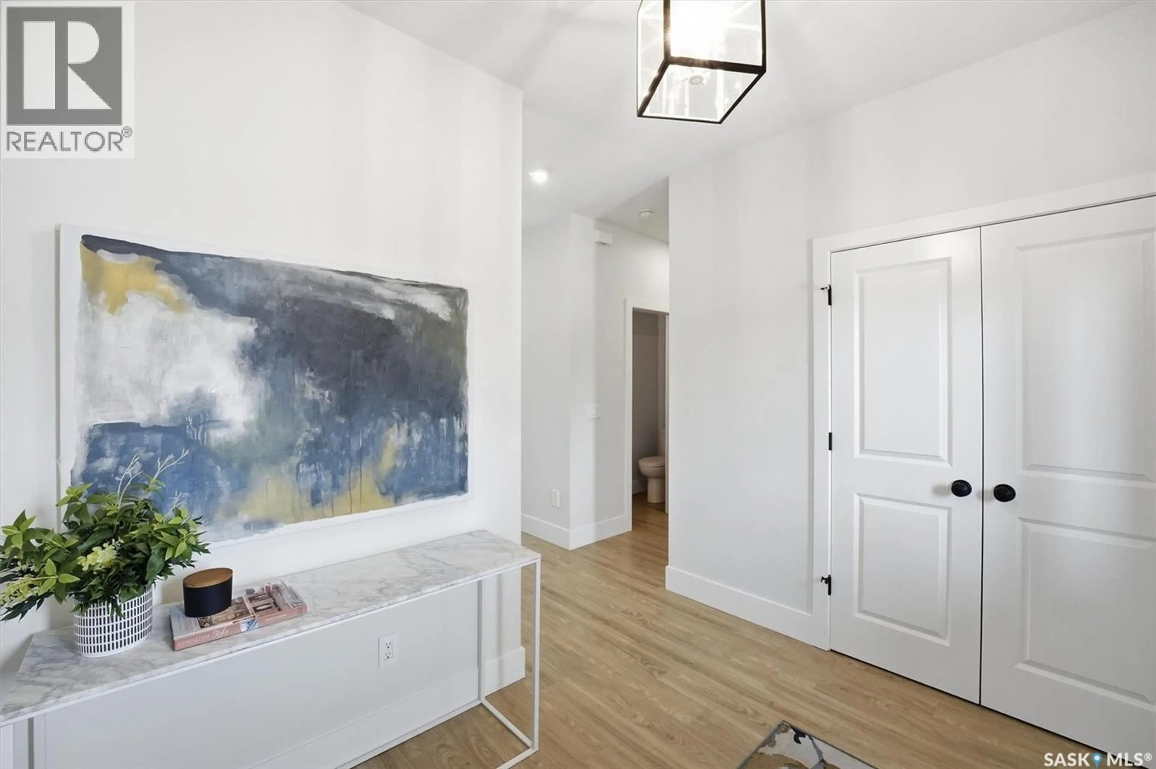 Indoor entryway for 203 PRITCHARD TERRACE, Saskatoon Saskatchewan S7V0E9