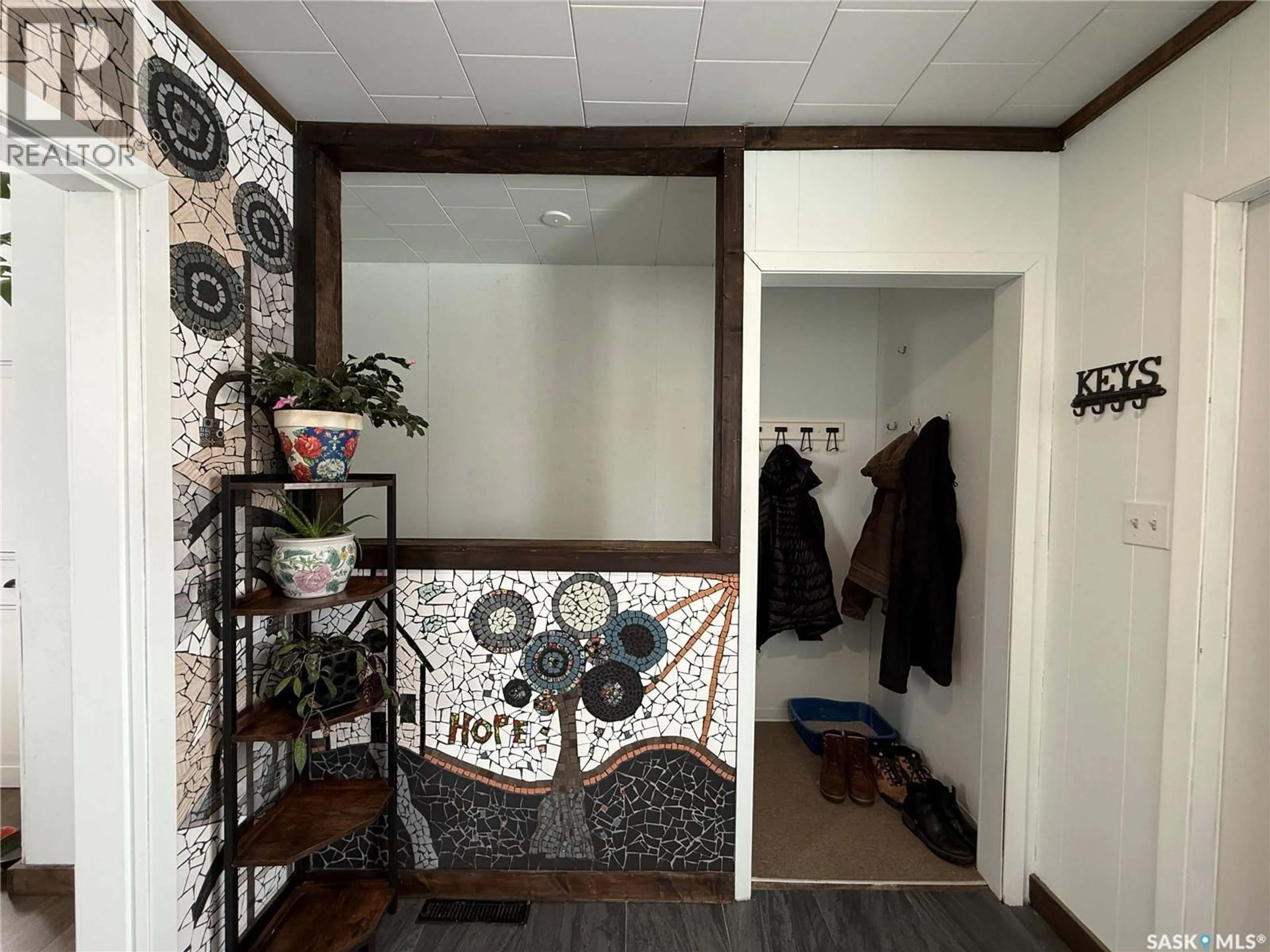 Indoor entryway for 201 1ST STREET, Watson Saskatchewan S0K4V0