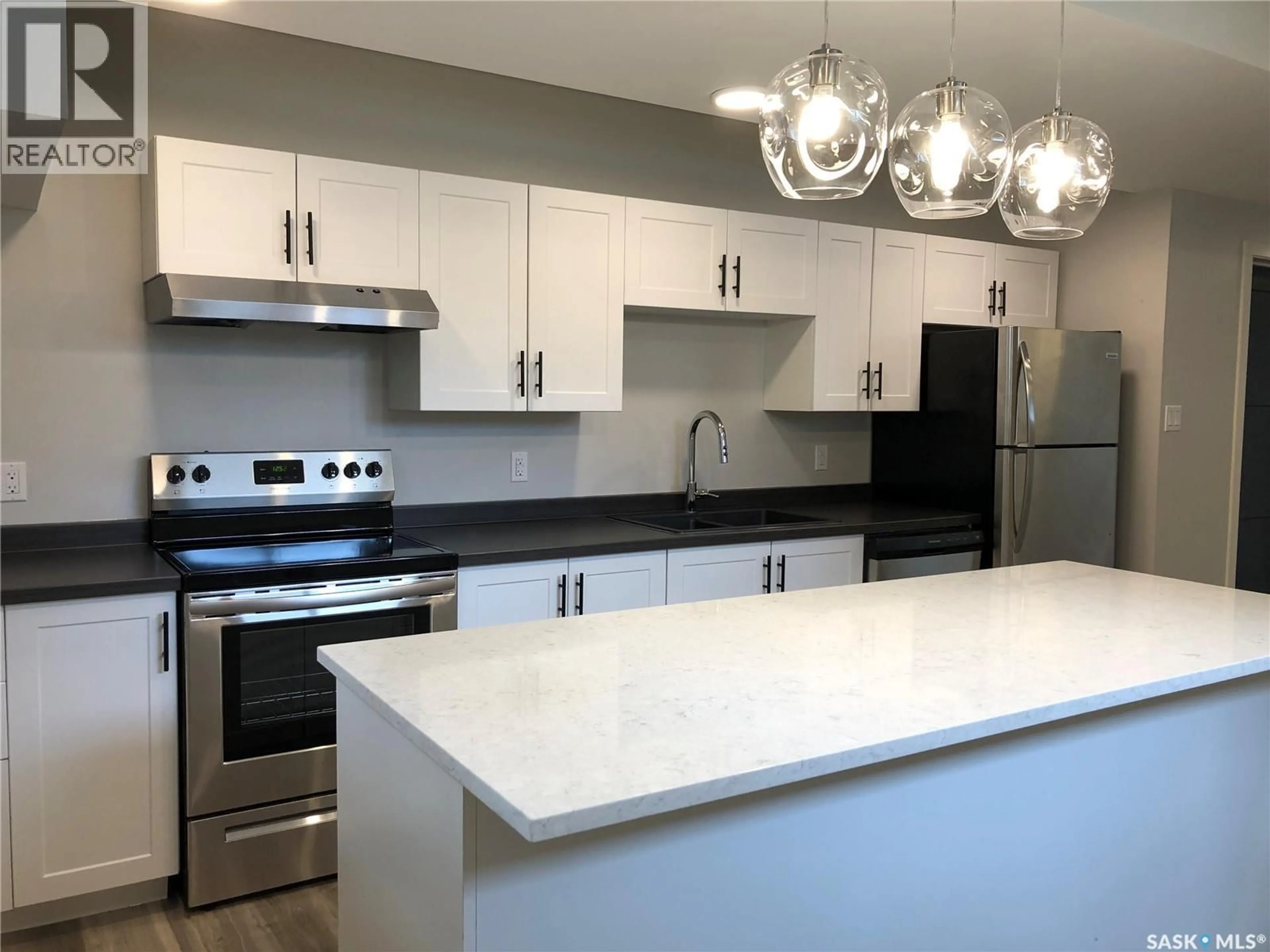 Open concept kitchen, unknown for 348 27TH STREET, Prince Albert Saskatchewan S6V4S1