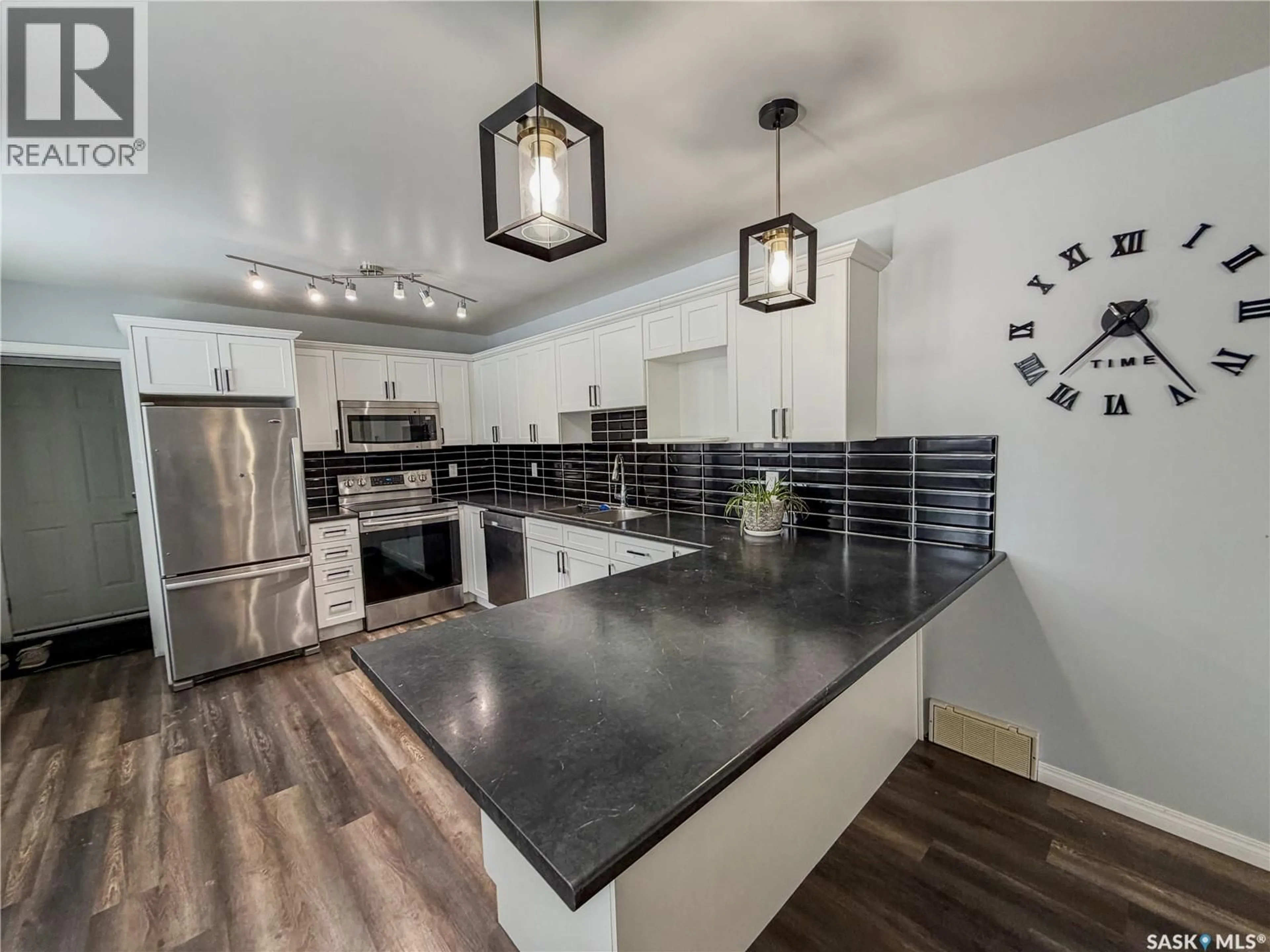 Open concept kitchen, unknown for 42 BAILEY DRIVE, Yorkton Saskatchewan S3N1C1