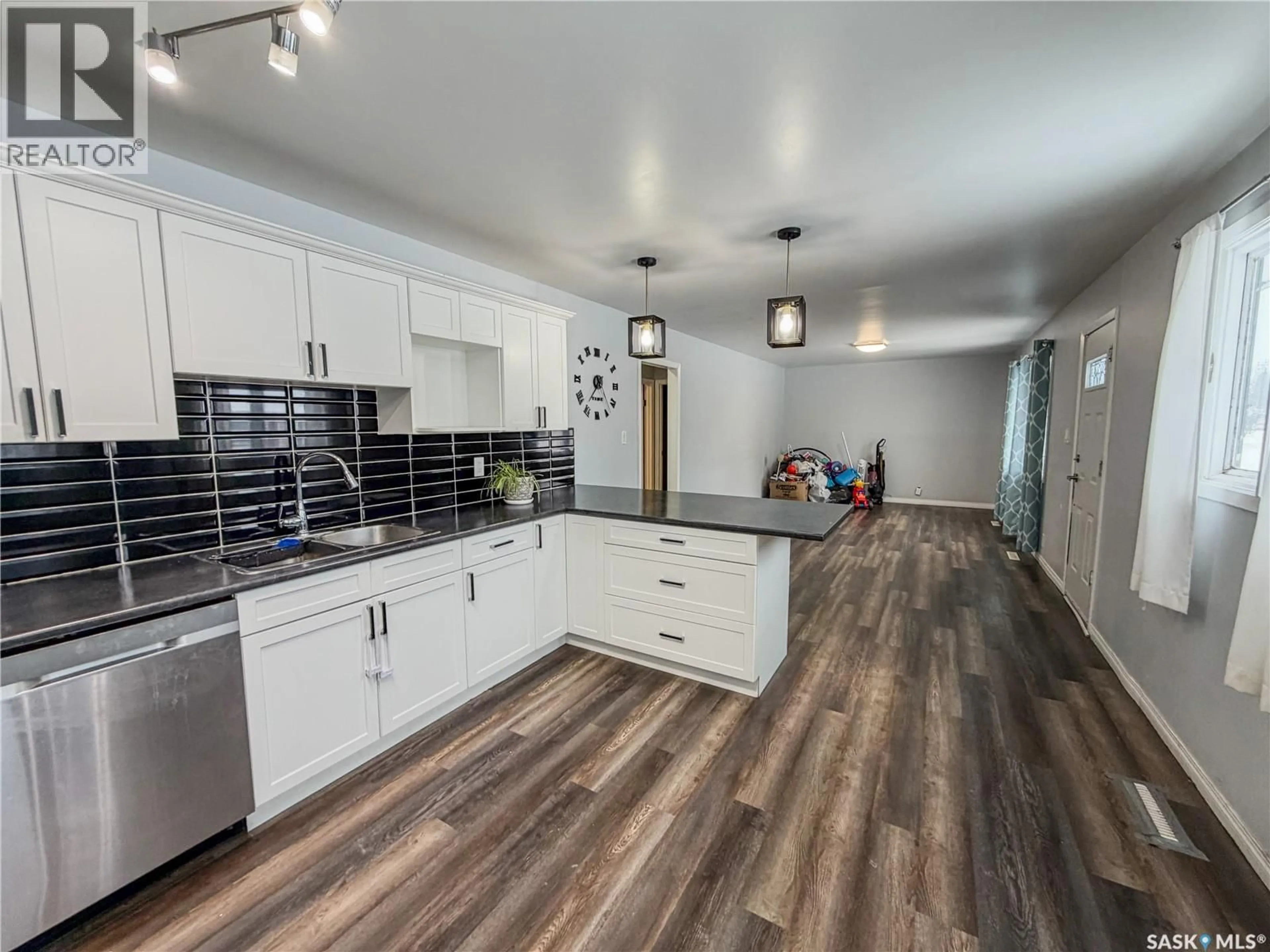 Open concept kitchen, unknown for 42 BAILEY DRIVE, Yorkton Saskatchewan S3N1C1