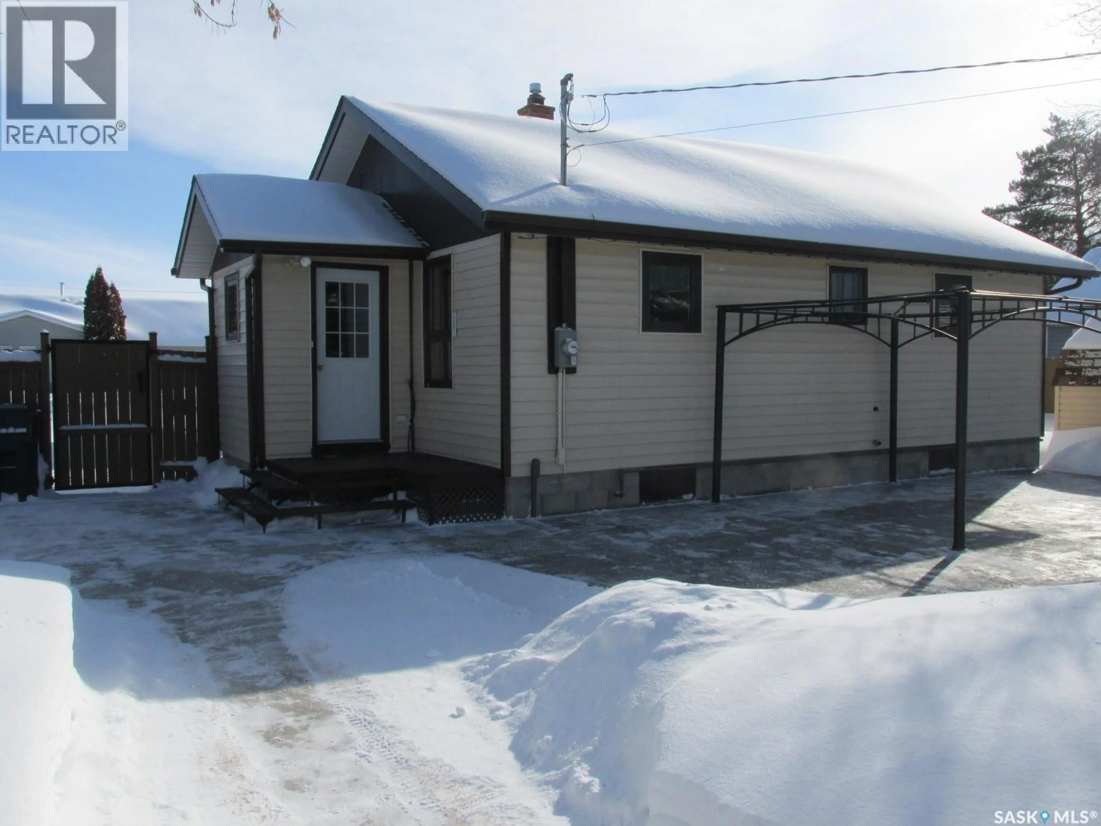 Shed for N - 204 6TH STREET, Nipawin Saskatchewan S0E1E0