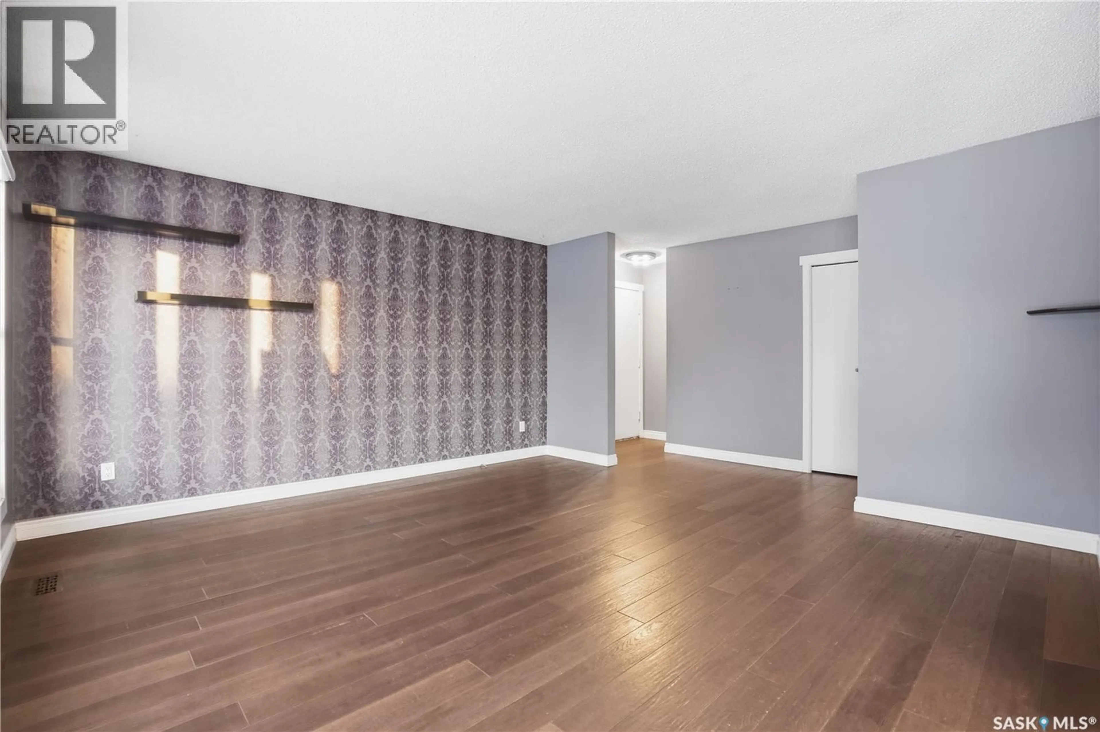 A pic of a room for 62 VERNON CRESCENT, Regina Saskatchewan S4R7P5