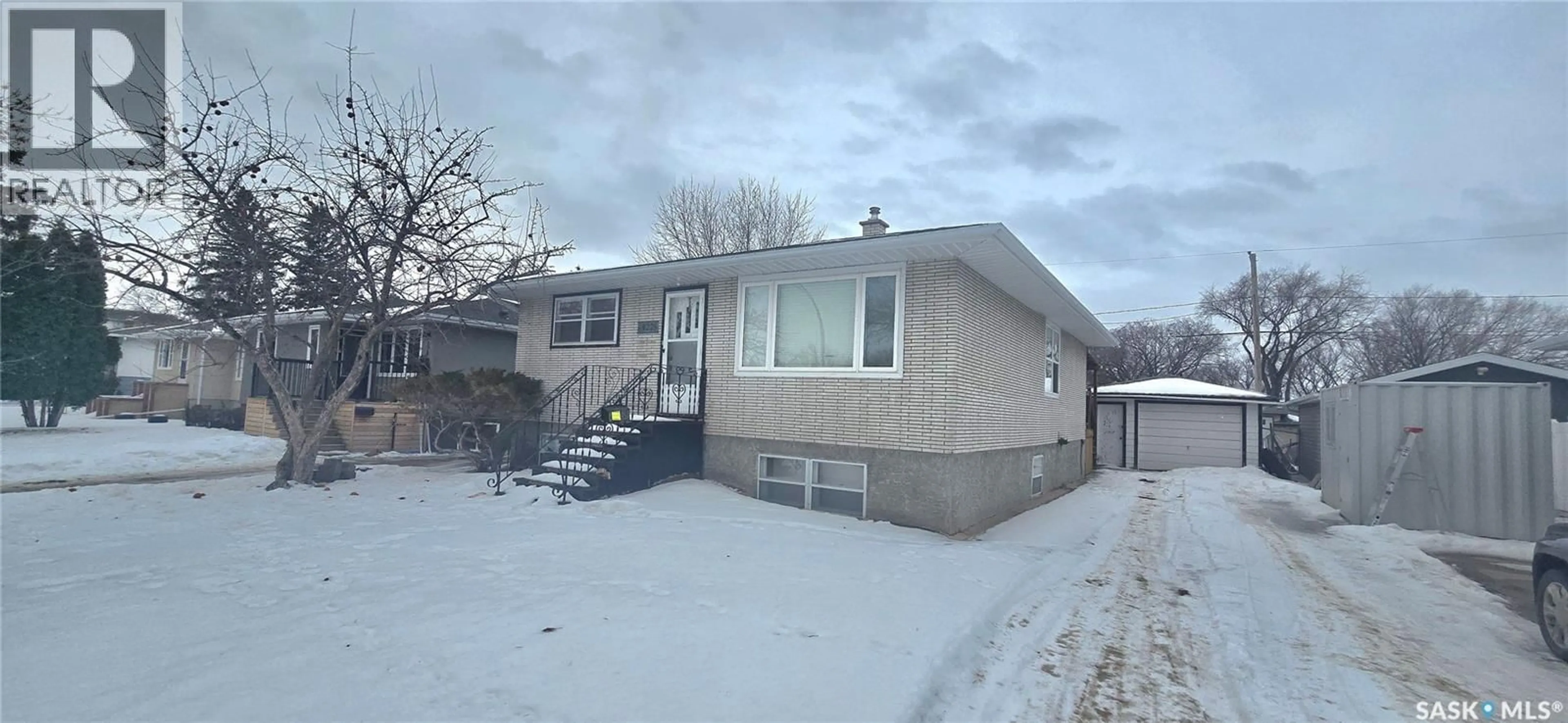 Unknown for 422 MULLIN AVENUE, Regina Saskatchewan S4N1C7