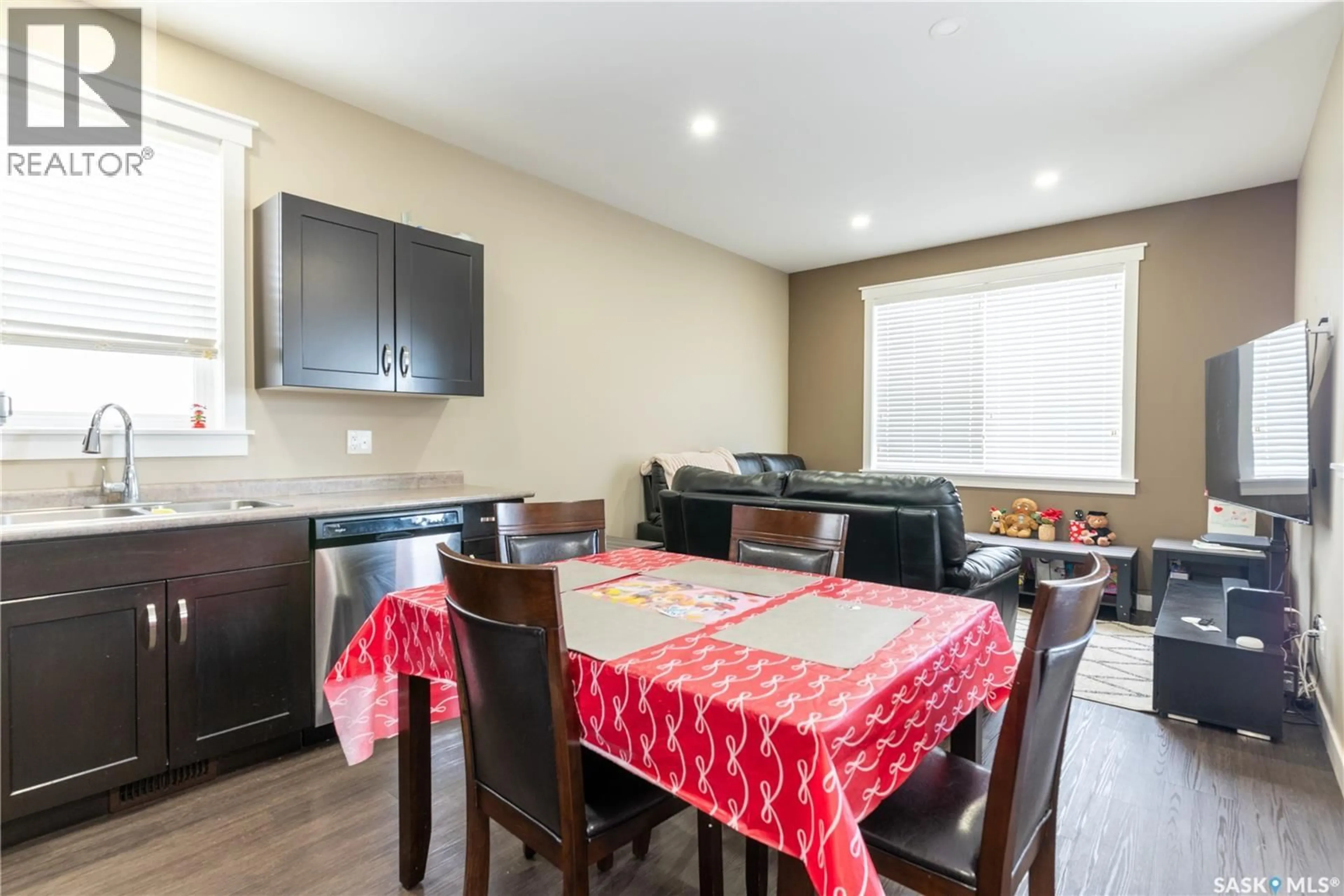 Dining room, wood/laminate floor for 2163 EDWARD STREET, Regina Saskatchewan S4T4N5