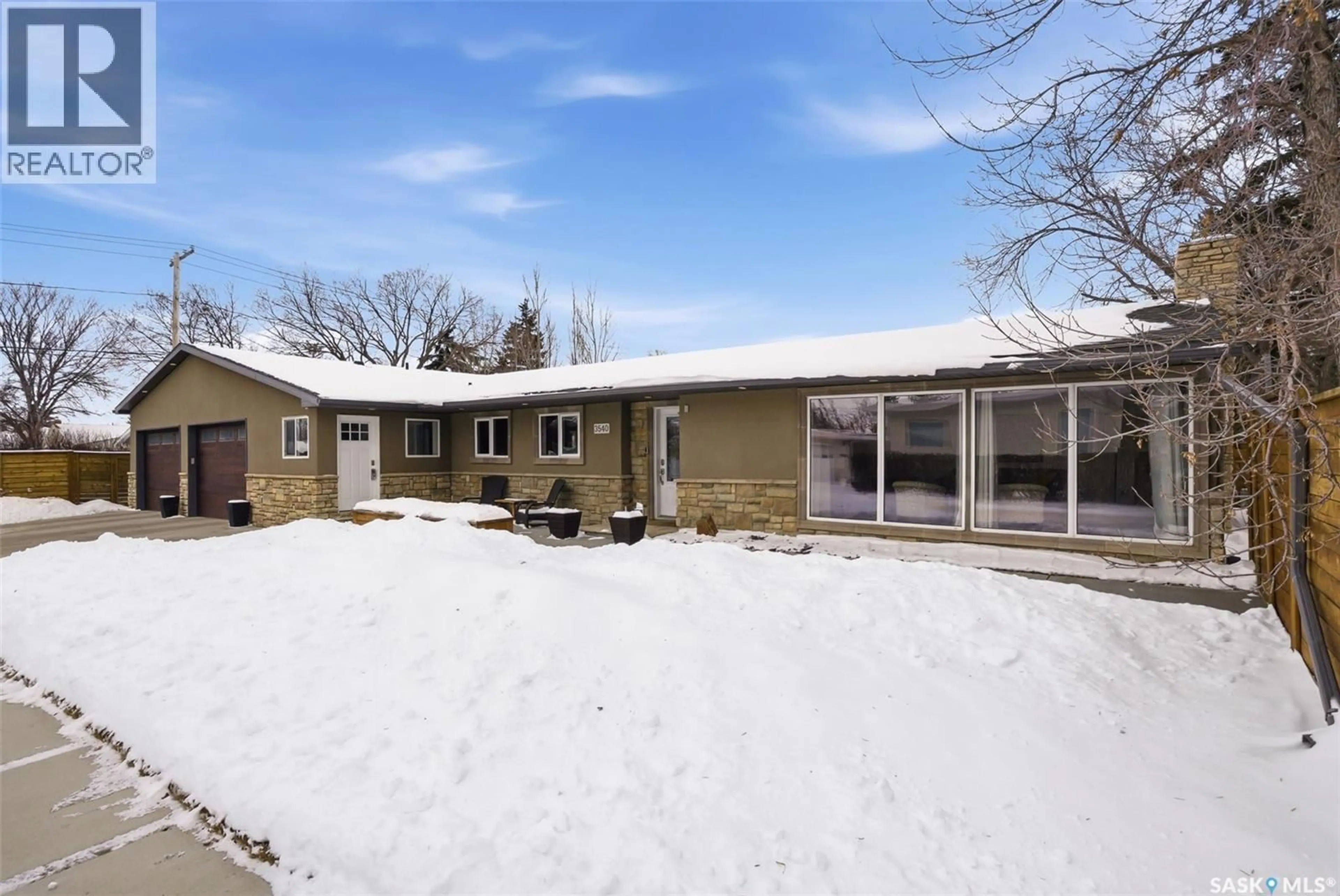 Home with vinyl exterior material, street for 3540 ALBERT STREET, Regina Saskatchewan S4S3P5