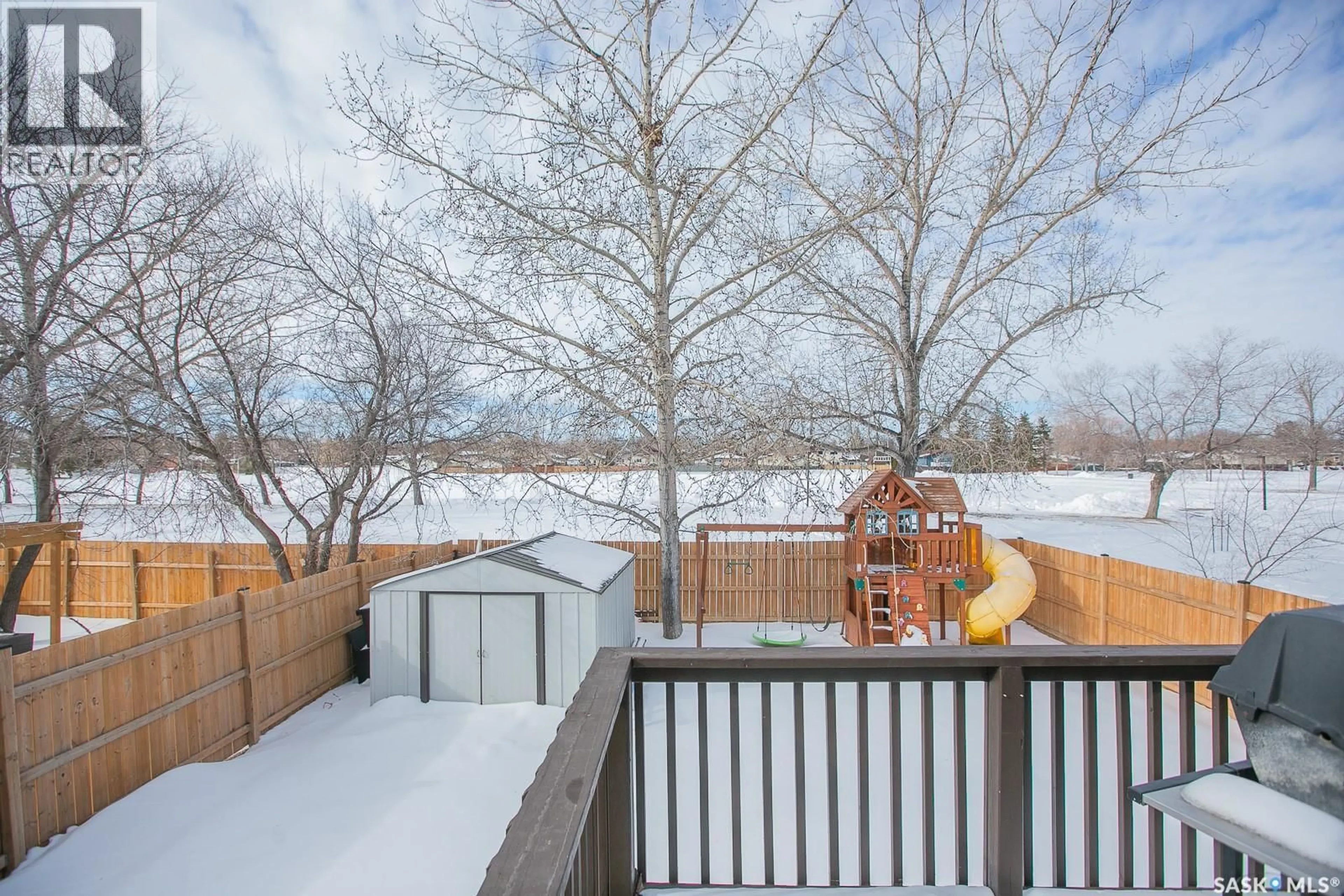 Patio, unknown for 786 HAYWORTH CRESCENT, Regina Saskatchewan S4X1Y1
