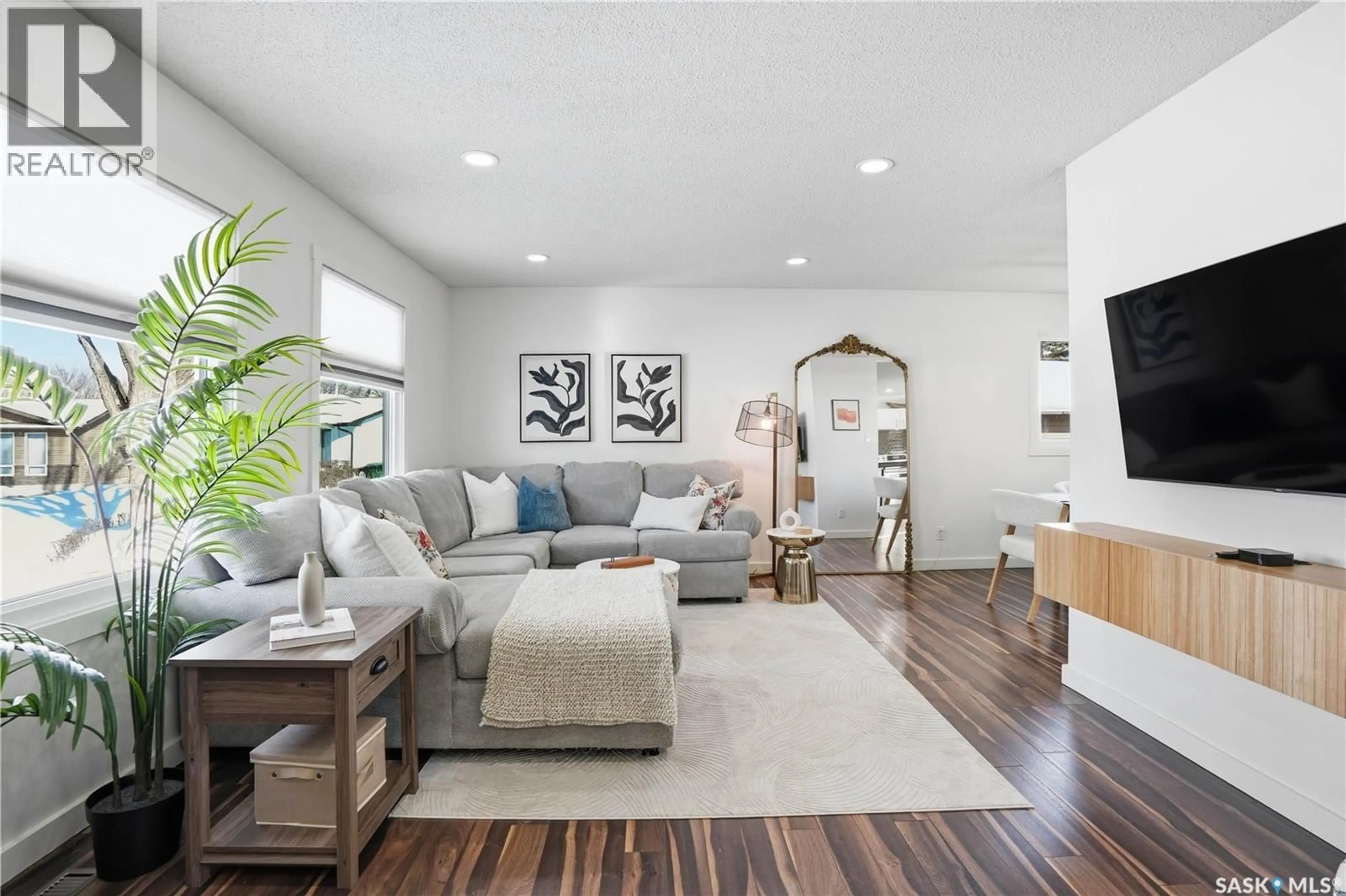 Living room with furniture, unknown for 58 JOYCE CRESCENT, Regina Saskatchewan S4N5G3