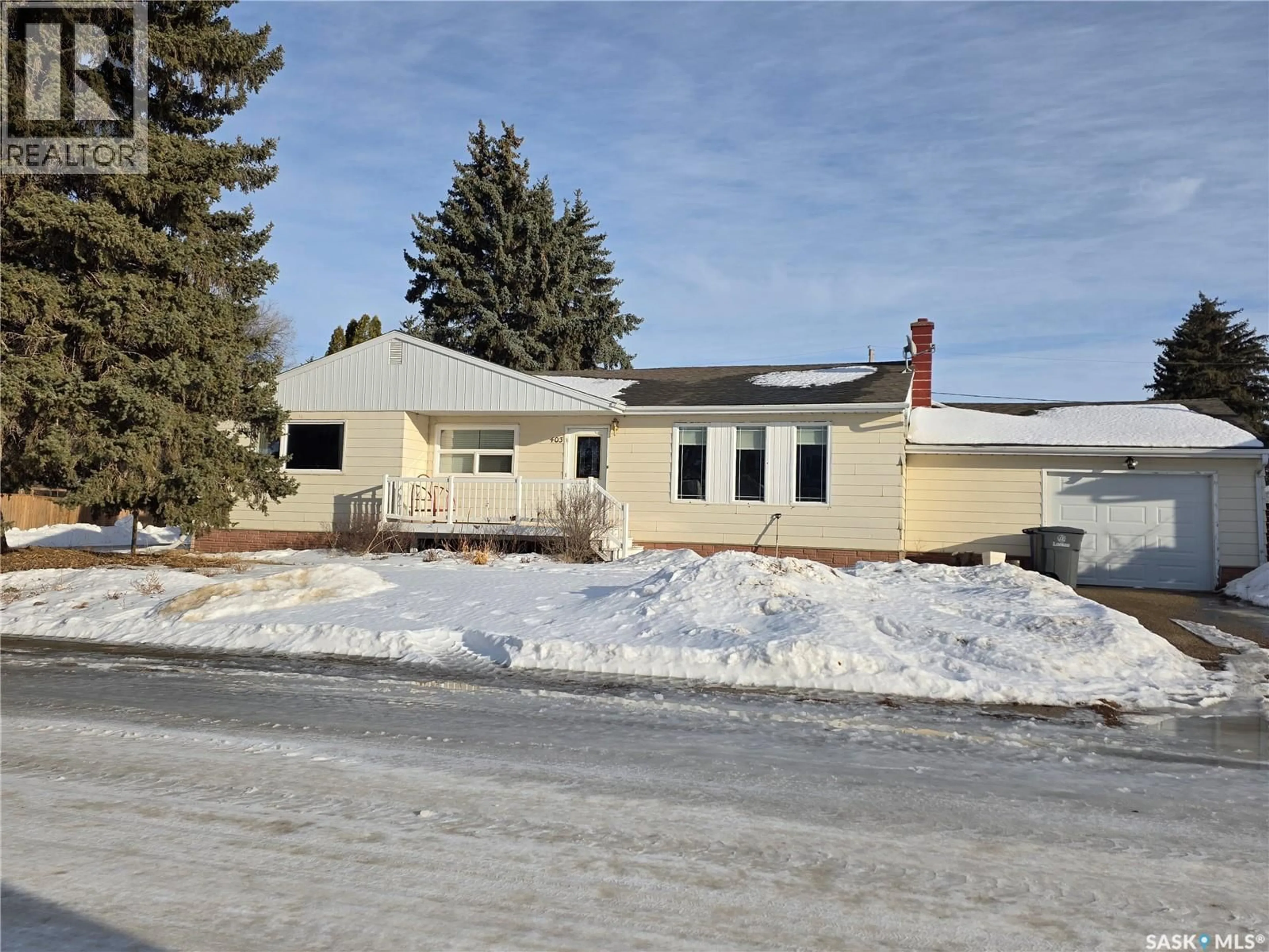 Unknown for 403 THOMSON STREET, Outlook Saskatchewan S0L2N0