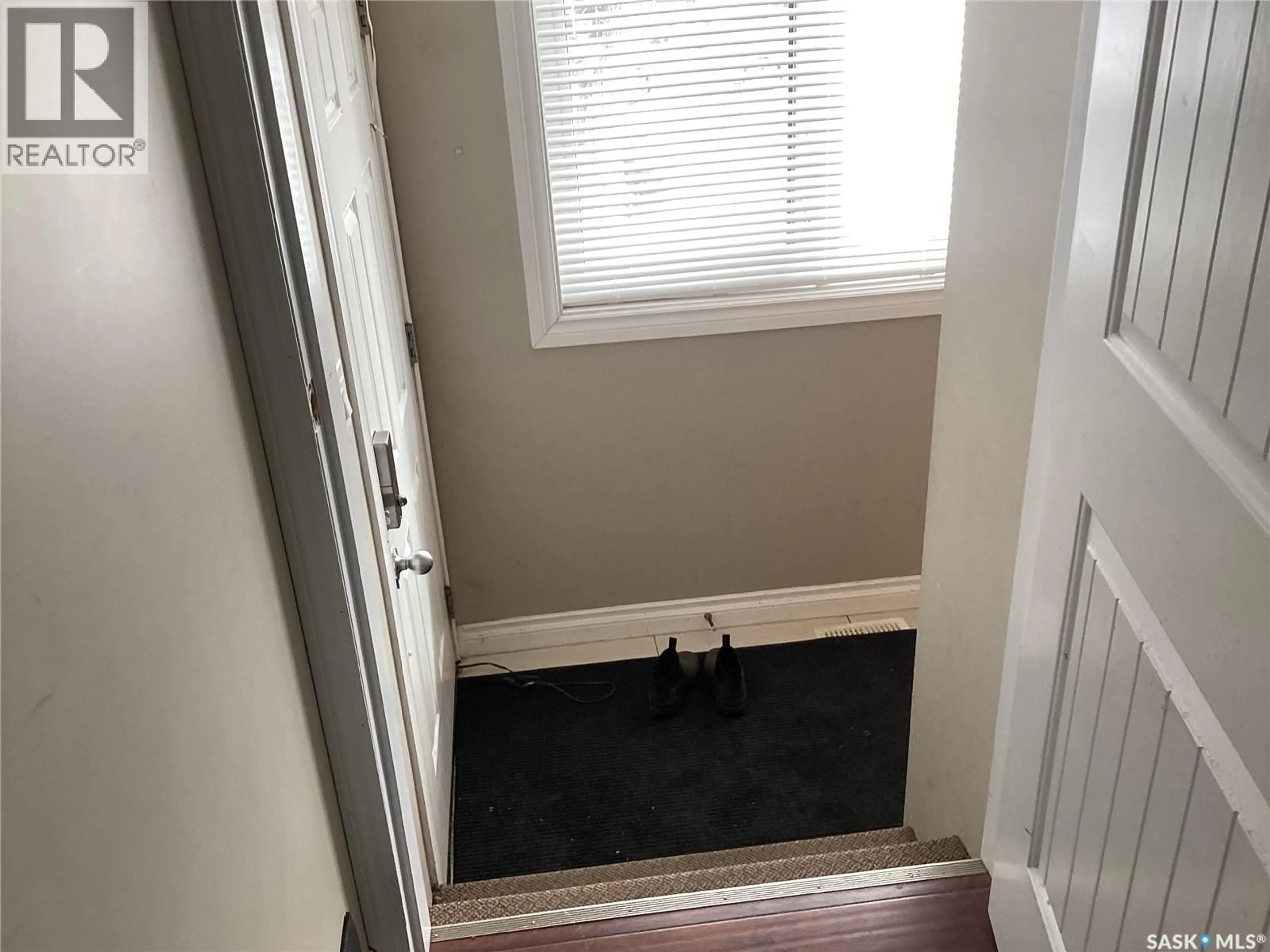 A pic of a room for 1450 WASCANA STREET, Regina Saskatchewan S4T4J5