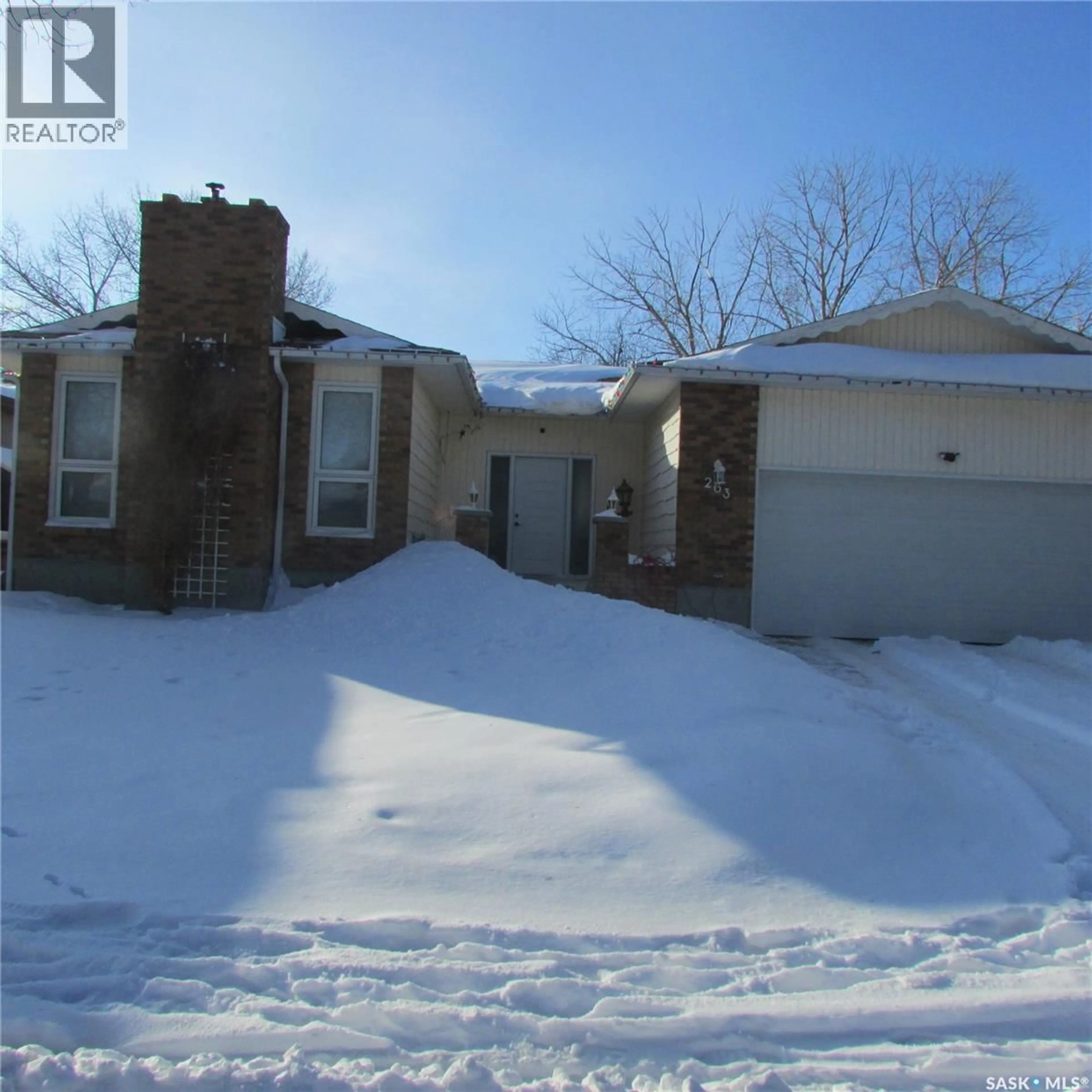 A pic from outside/outdoor area/front of a property/back of a property/a pic from drone, street for 263 WILLISTON DRIVE, Regina Saskatchewan S4X2C5