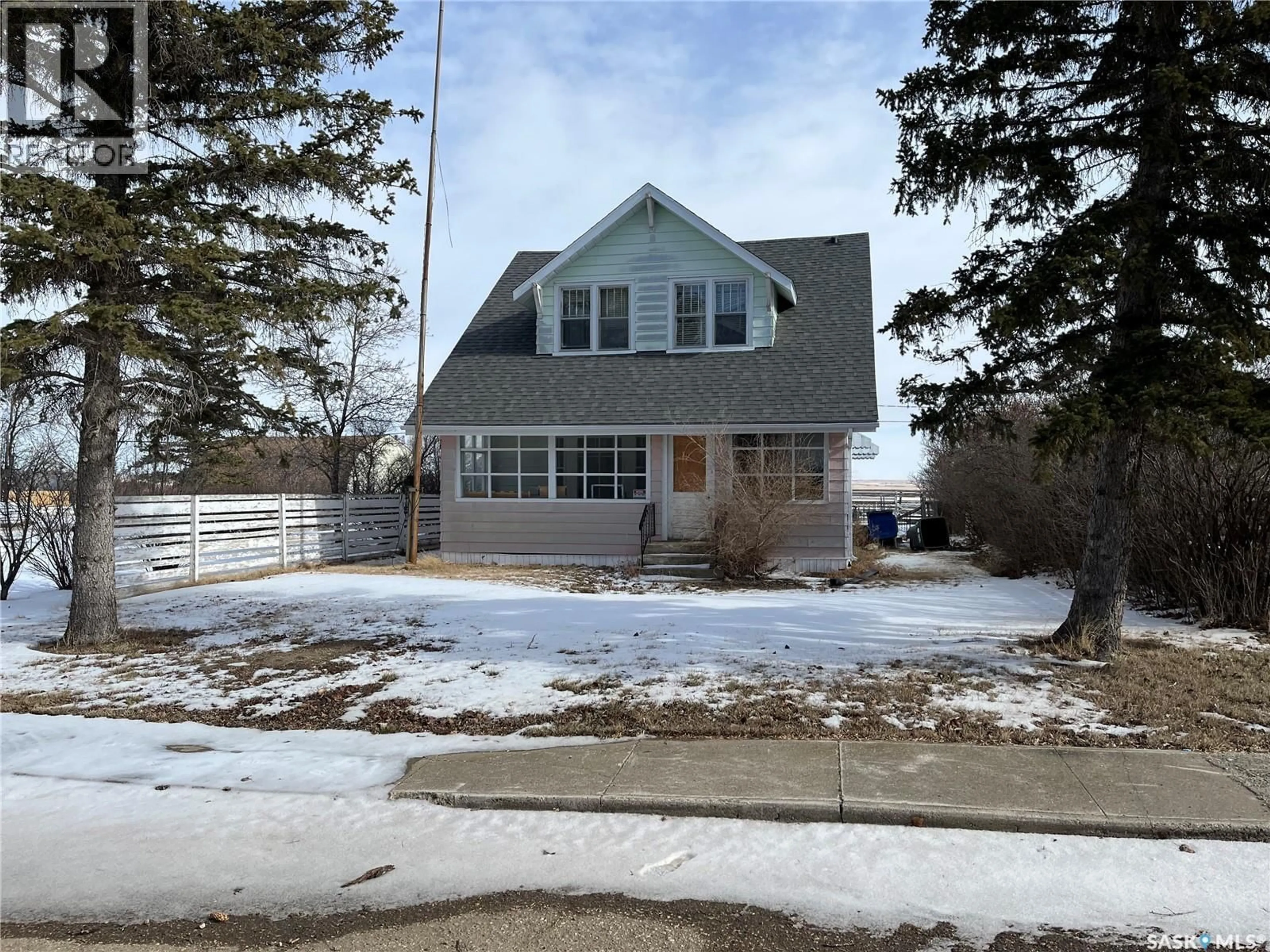 A pic from outside/outdoor area/front of a property/back of a property/a pic from drone, street for 133 2ND STREET, Lafleche Saskatchewan S0H2K0
