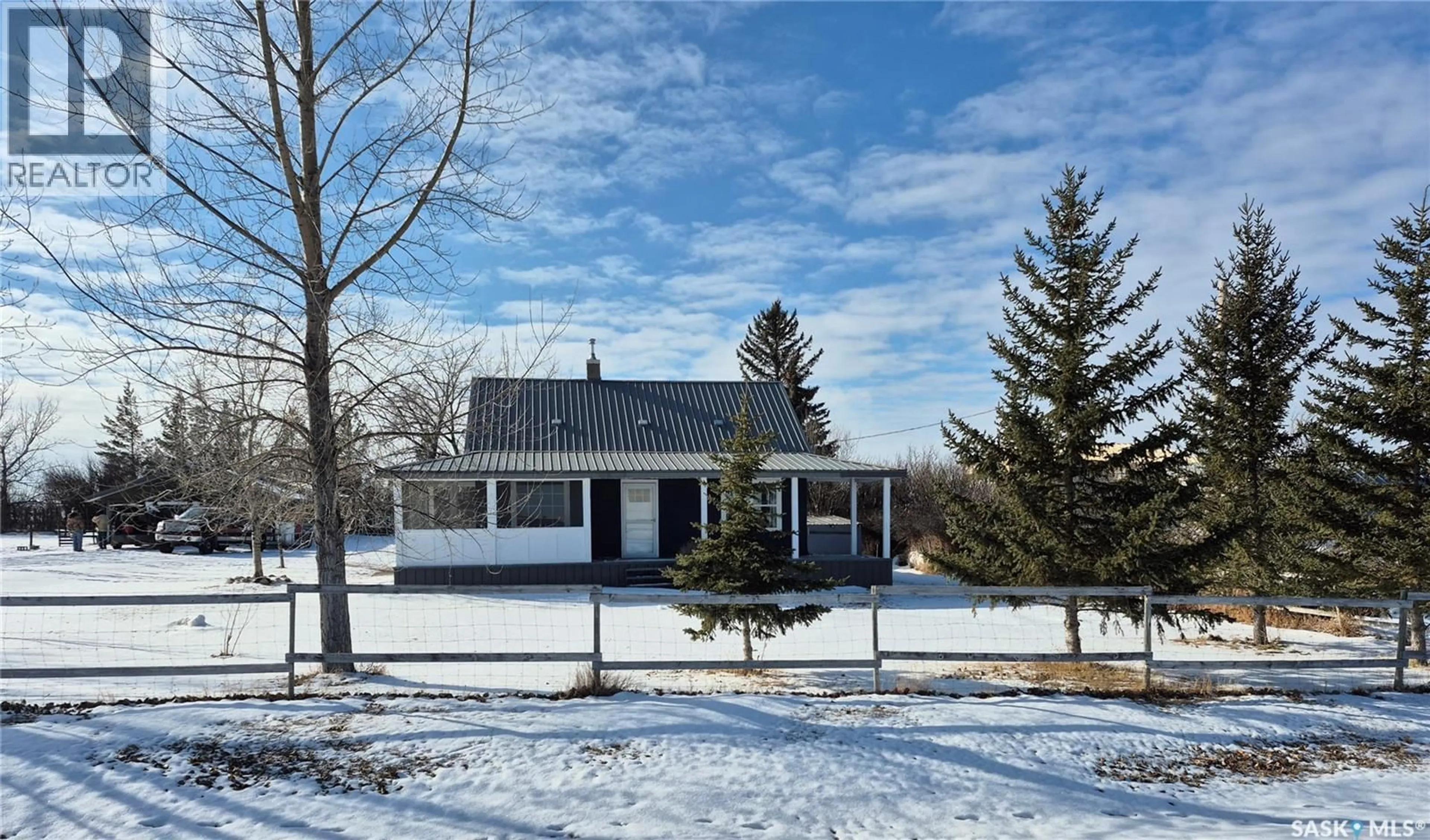 A pic from outside/outdoor area/front of a property/back of a property/a pic from drone, street for 4 STEPHEN STREET, Stewart Valley Saskatchewan S0N2P0