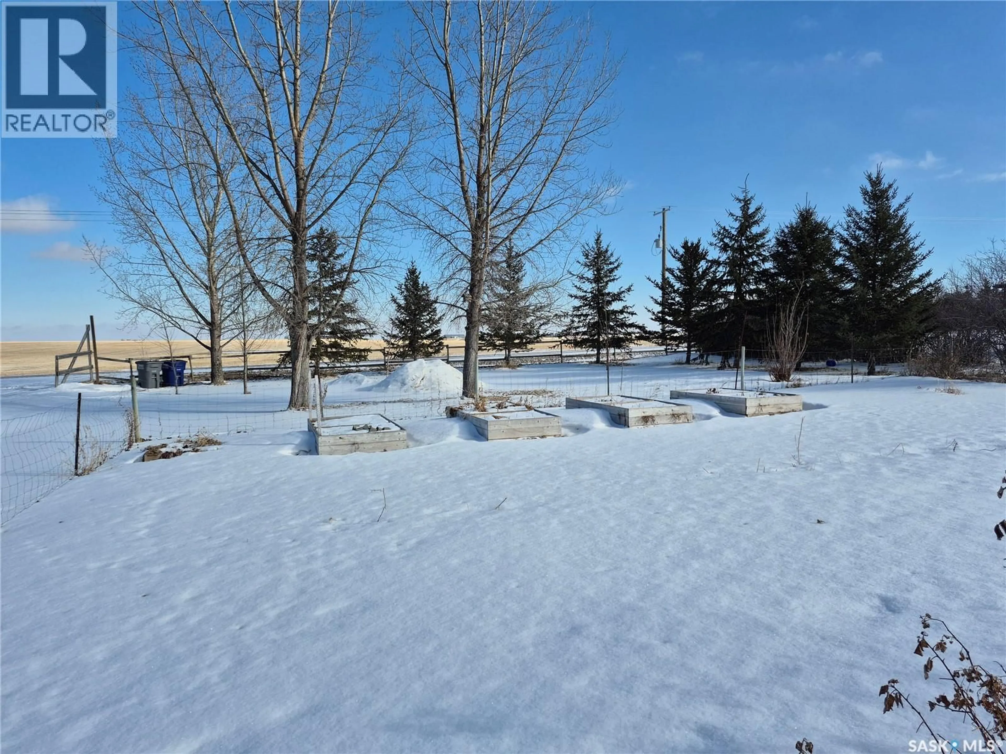 A pic from outside/outdoor area/front of a property/back of a property/a pic from drone, unknown for 4 STEPHEN STREET, Stewart Valley Saskatchewan S0N2P0
