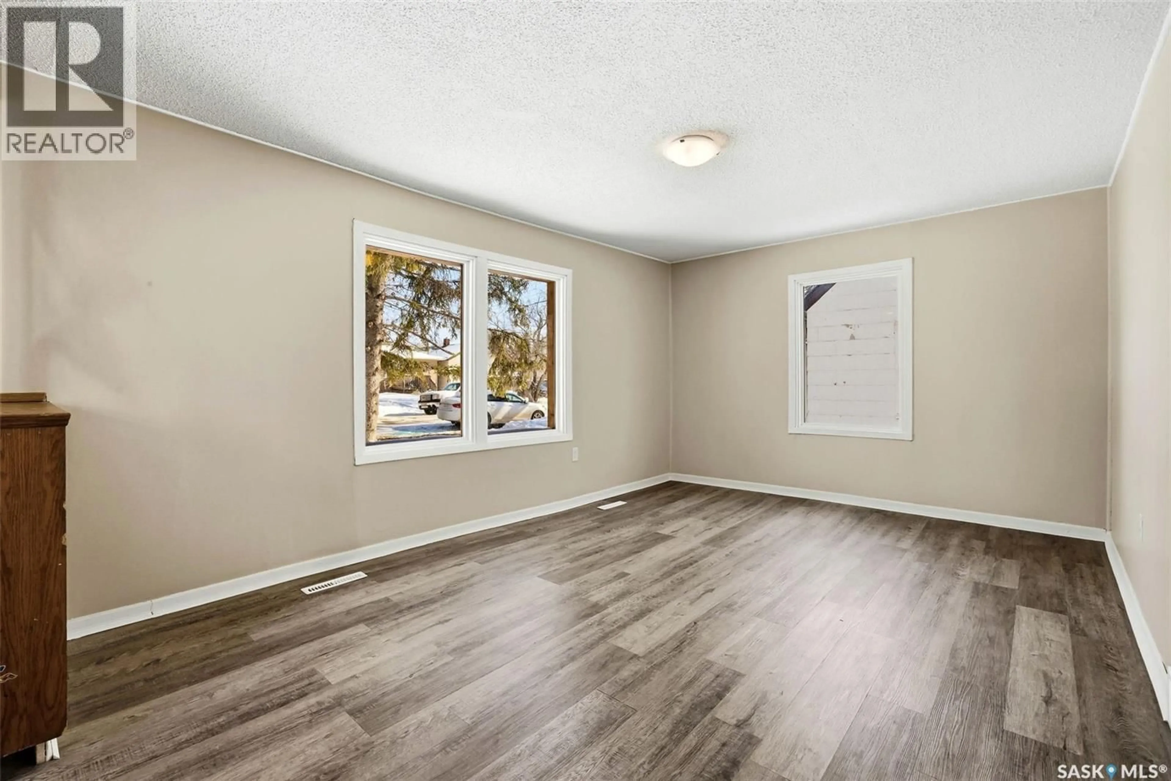 A pic of a room for 1162 QUEEN STREET, Regina Saskatchewan S4T4B2