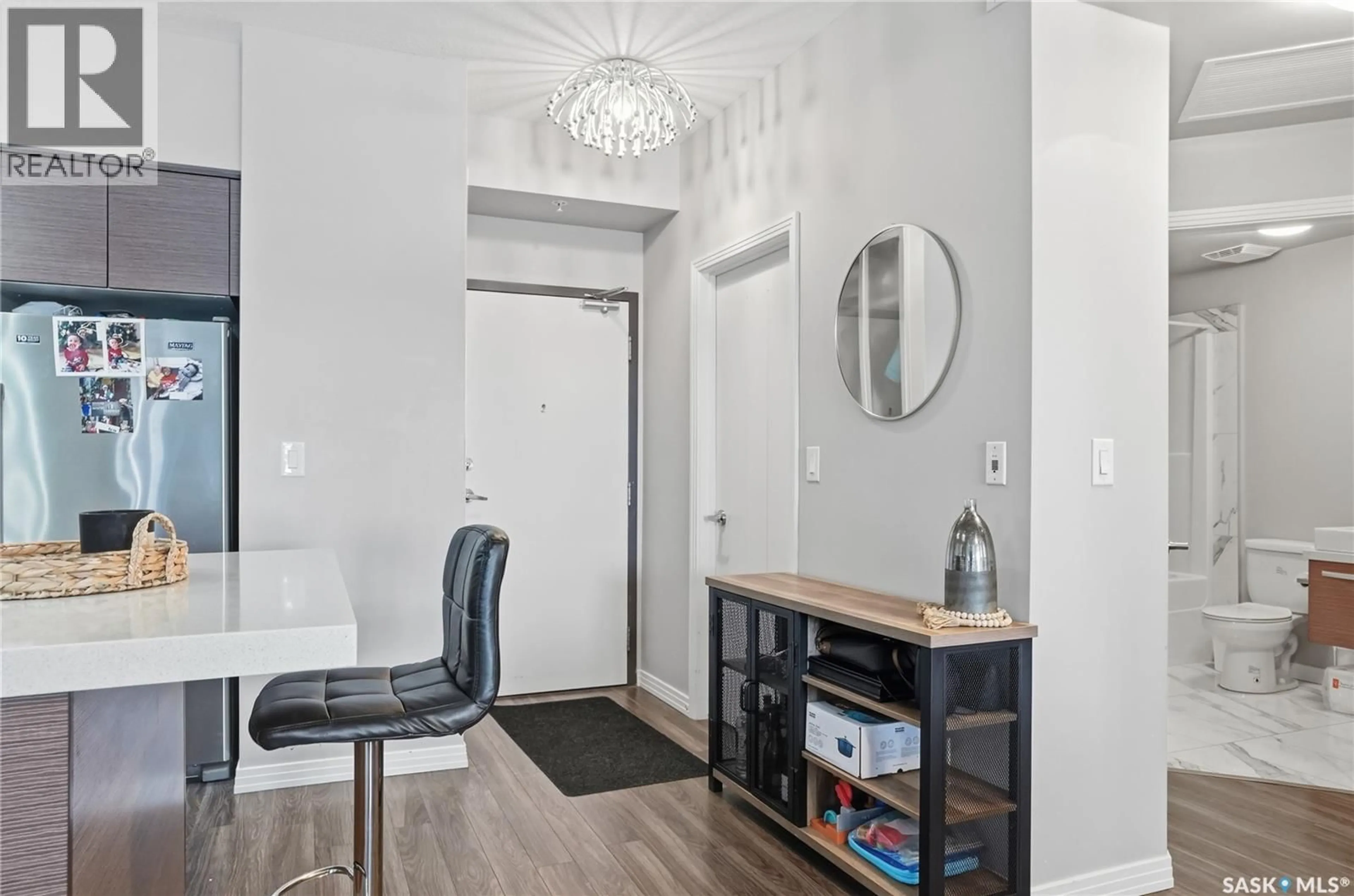 Indoor entryway for 102 235 EVERGREEN SQUARE, Saskatoon Saskatchewan S7W0T9