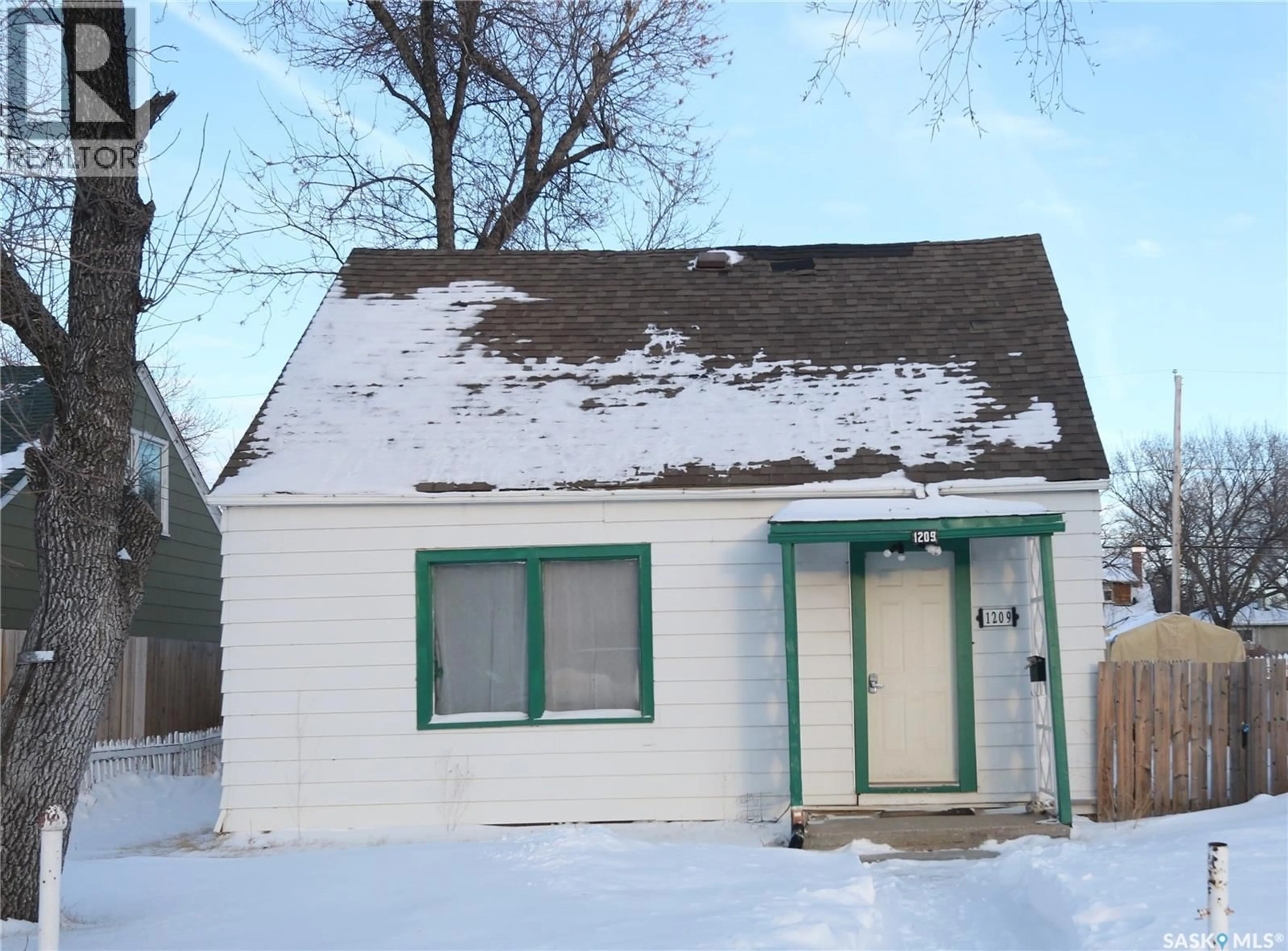 Shed for 1209 WASCANA STREET, Regina Saskatchewan S4T4J2