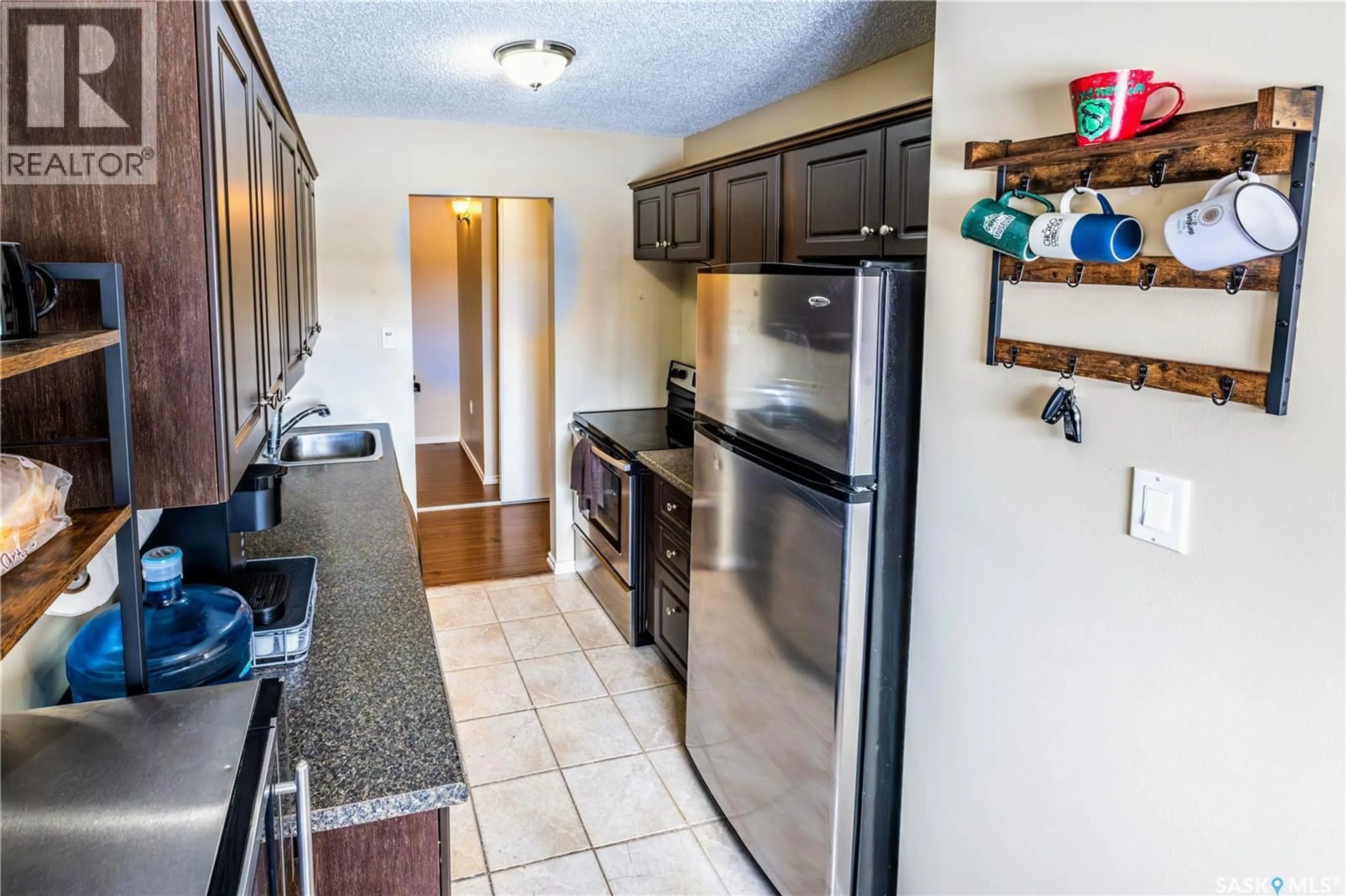 Standard kitchen, ceramic/tile floor for 205C - 1350 GORDON ROAD, Moose Jaw Saskatchewan S6H7R9