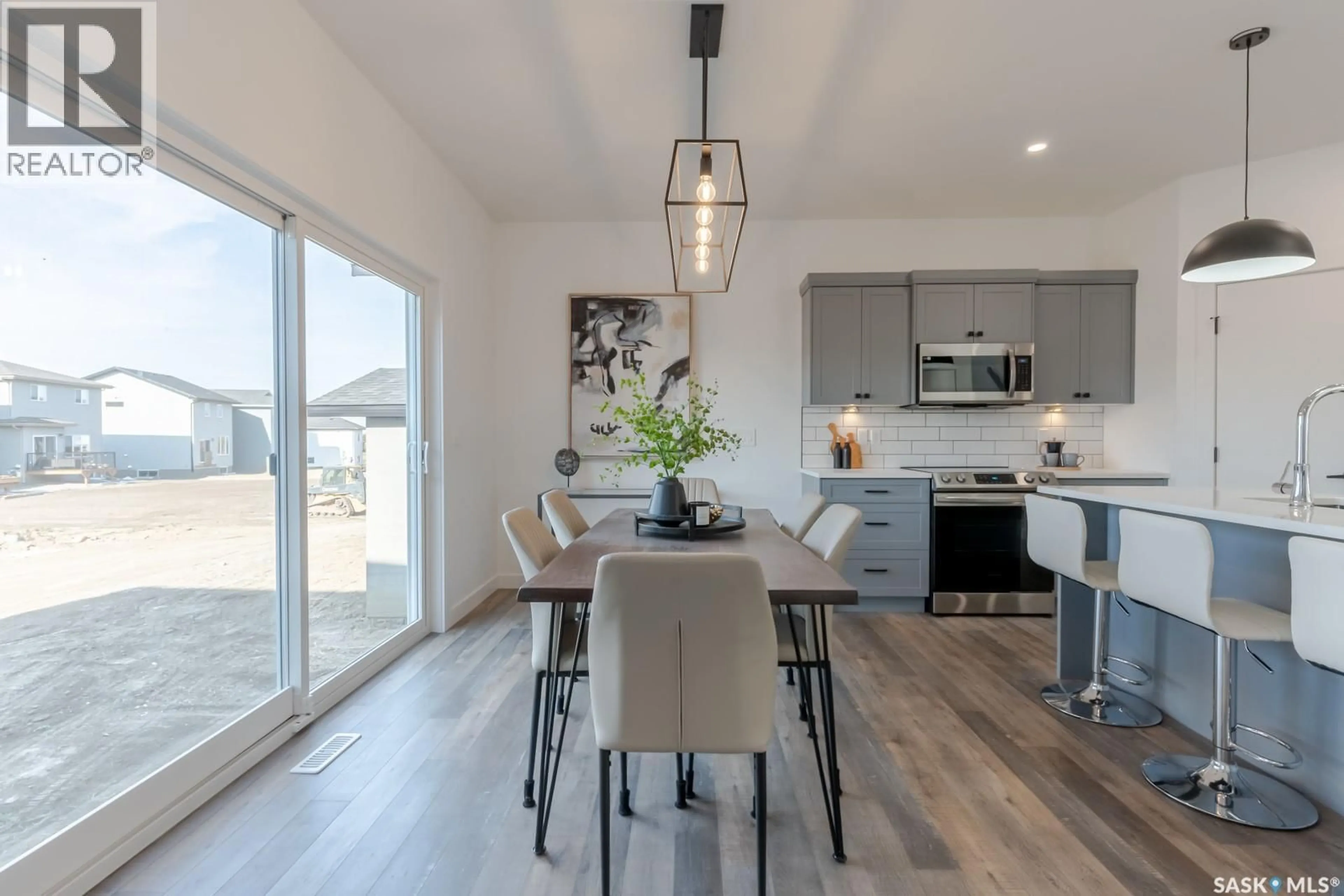 Open concept kitchen, unknown for 421 TRAEGER CLOSE, Saskatoon Saskatchewan S7N4V6