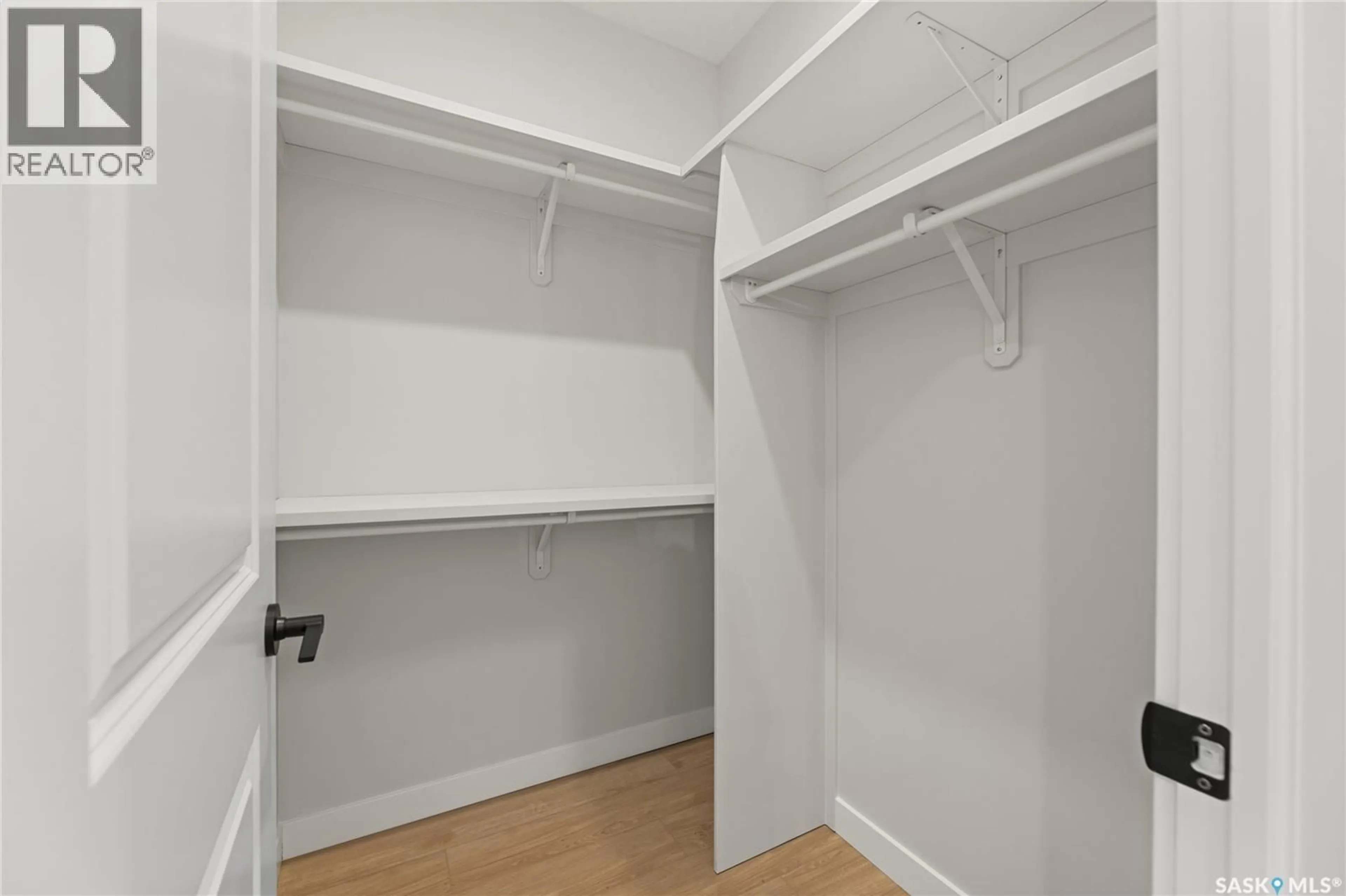 Storage room or clothes room or walk-in closet for 934 BRIGHTON GATE, Saskatoon Saskatchewan S7V1S6