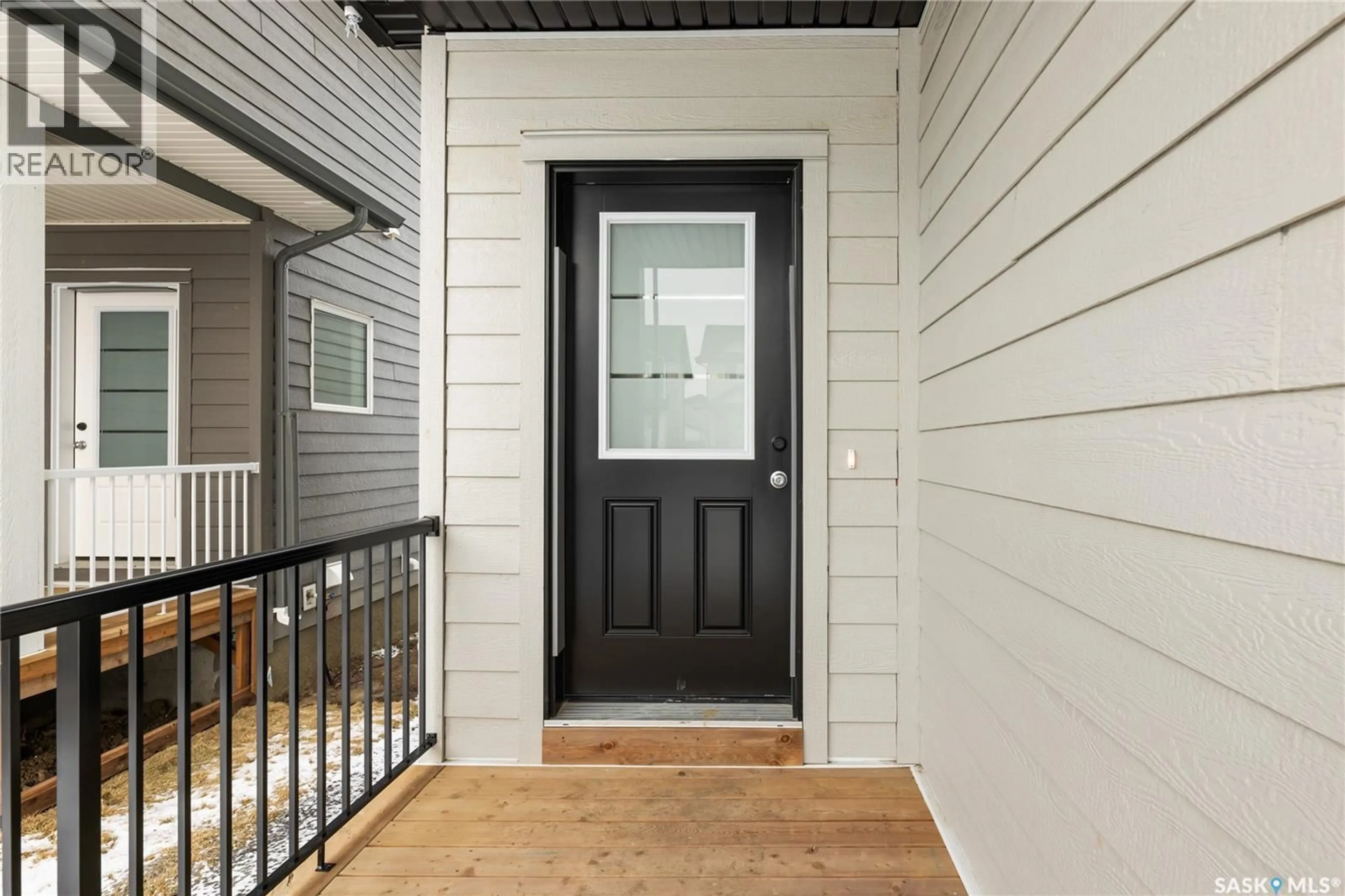 Indoor entryway for 938 BRIGHTON GATE, Saskatoon Saskatchewan S7V1S6