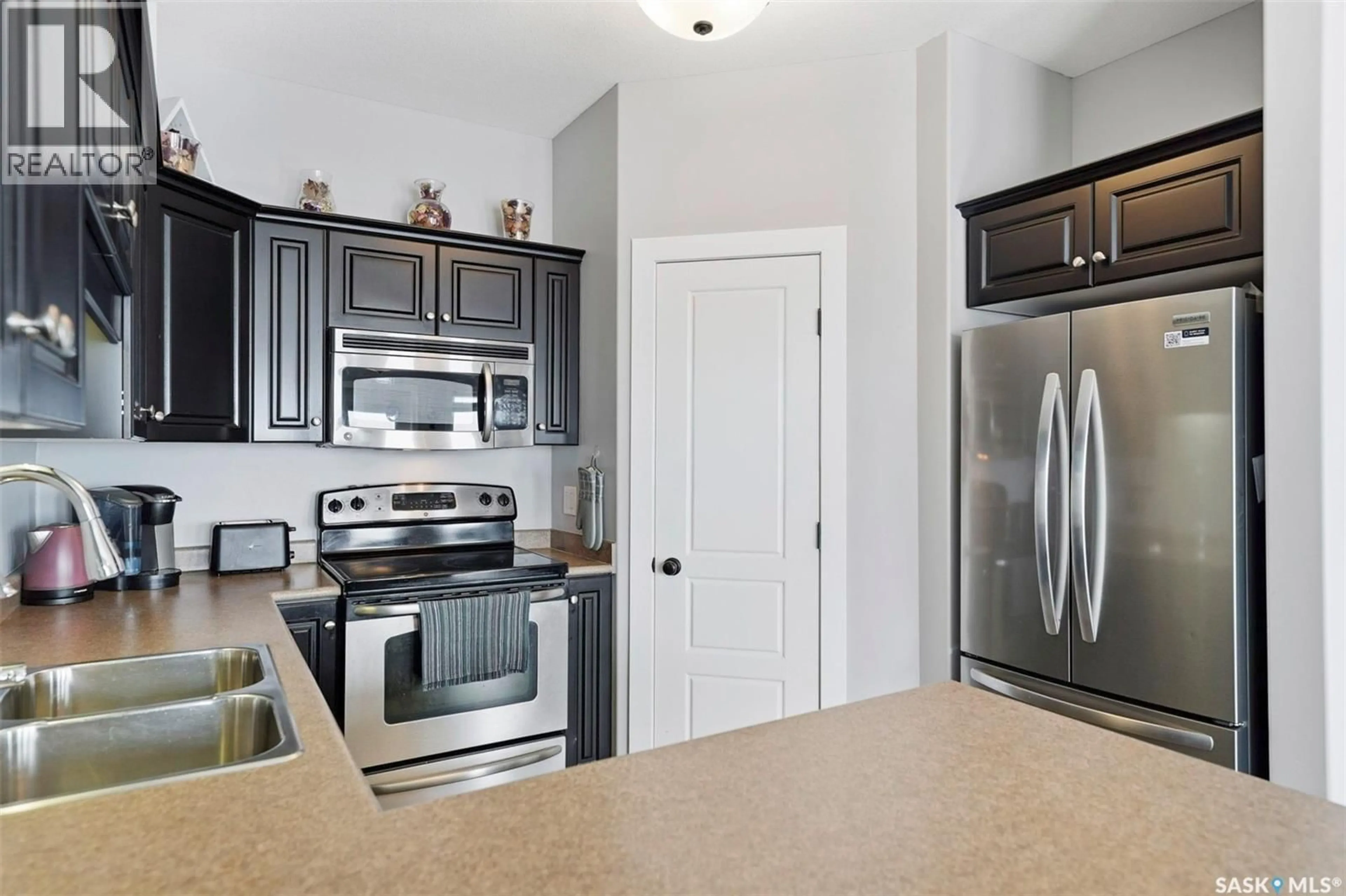 Standard kitchen, ceramic/tile floor for 150 - 614 LANGLOIS WAY, Saskatoon Saskatchewan S7T0K9
