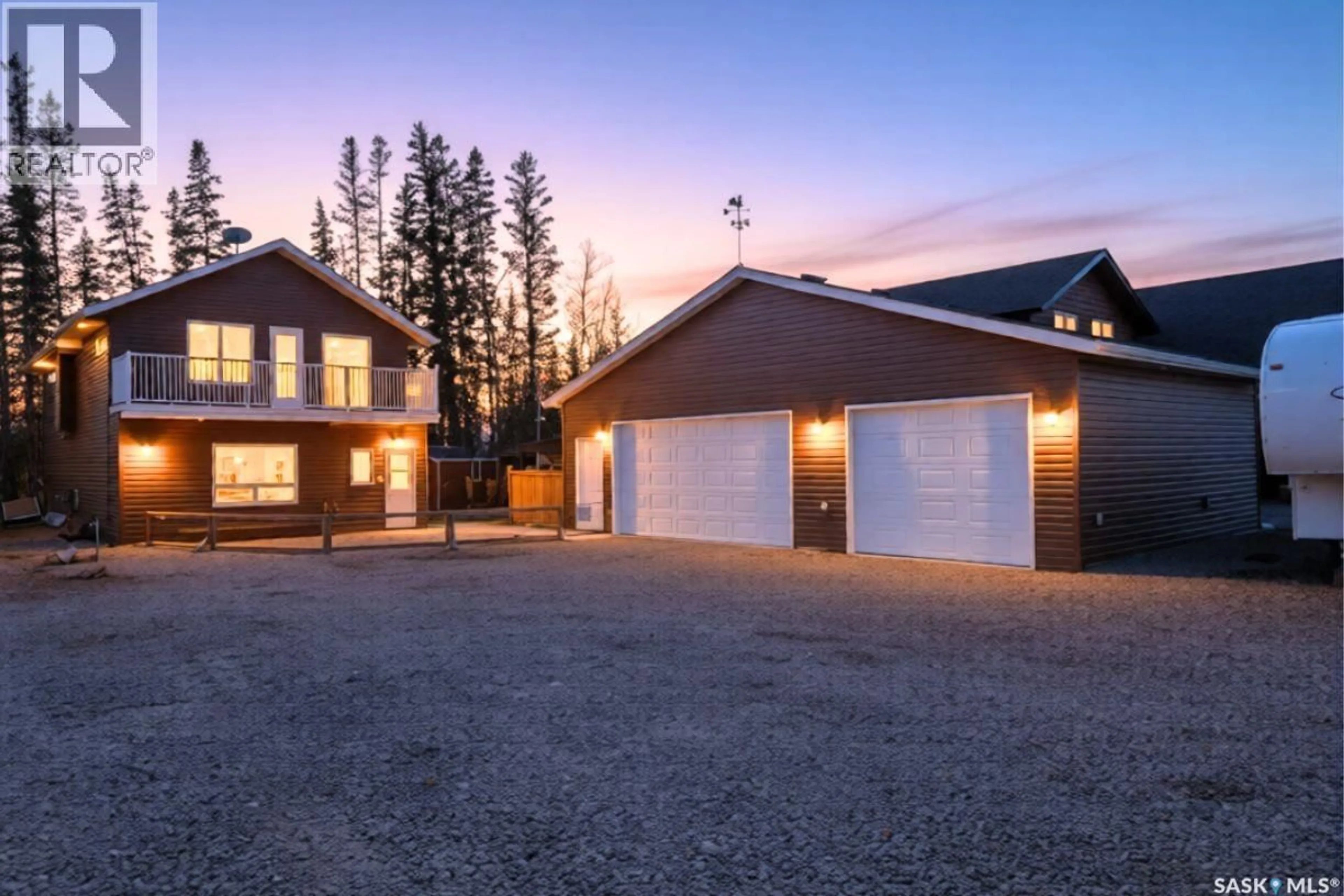 Indoor garage for 16 NIPEW PLACE, Candle Lake Saskatchewan S0J3E0