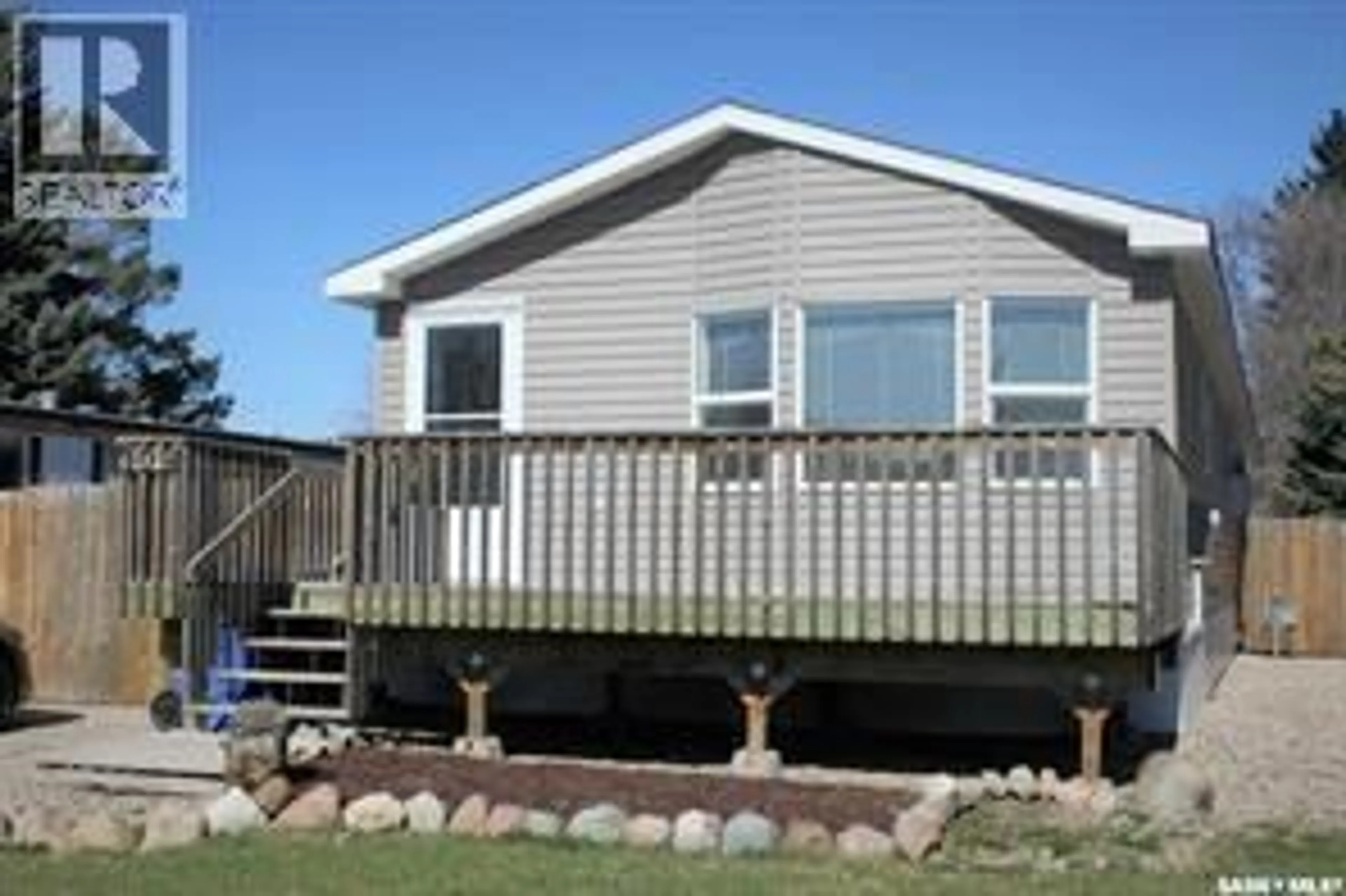 Home with vinyl exterior material, water/lake/river/ocean view for 309 ALLAN AVENUE, Saltcoats Saskatchewan S0A3R0