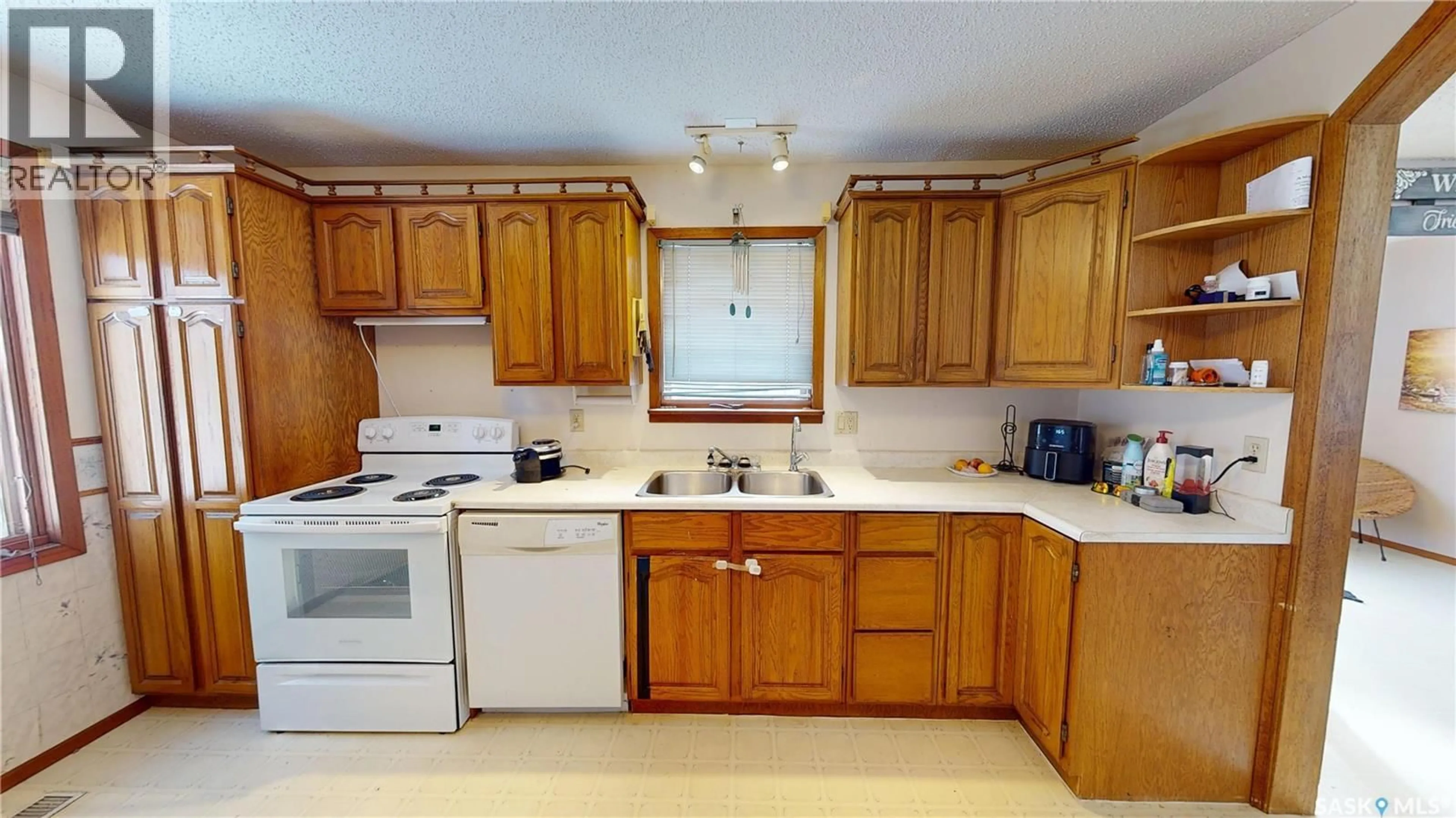 Standard kitchen, unknown for 105 HALL STREET, Wawota Saskatchewan S0G5A0