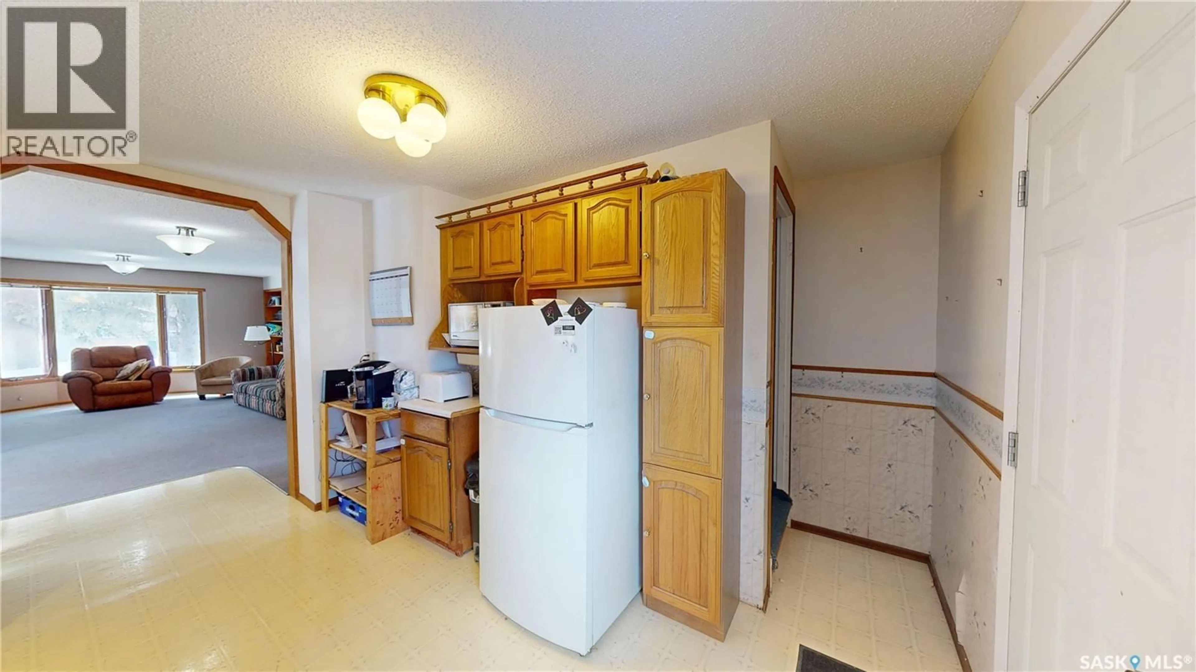 Standard kitchen, unknown for 105 HALL STREET, Wawota Saskatchewan S0G5A0