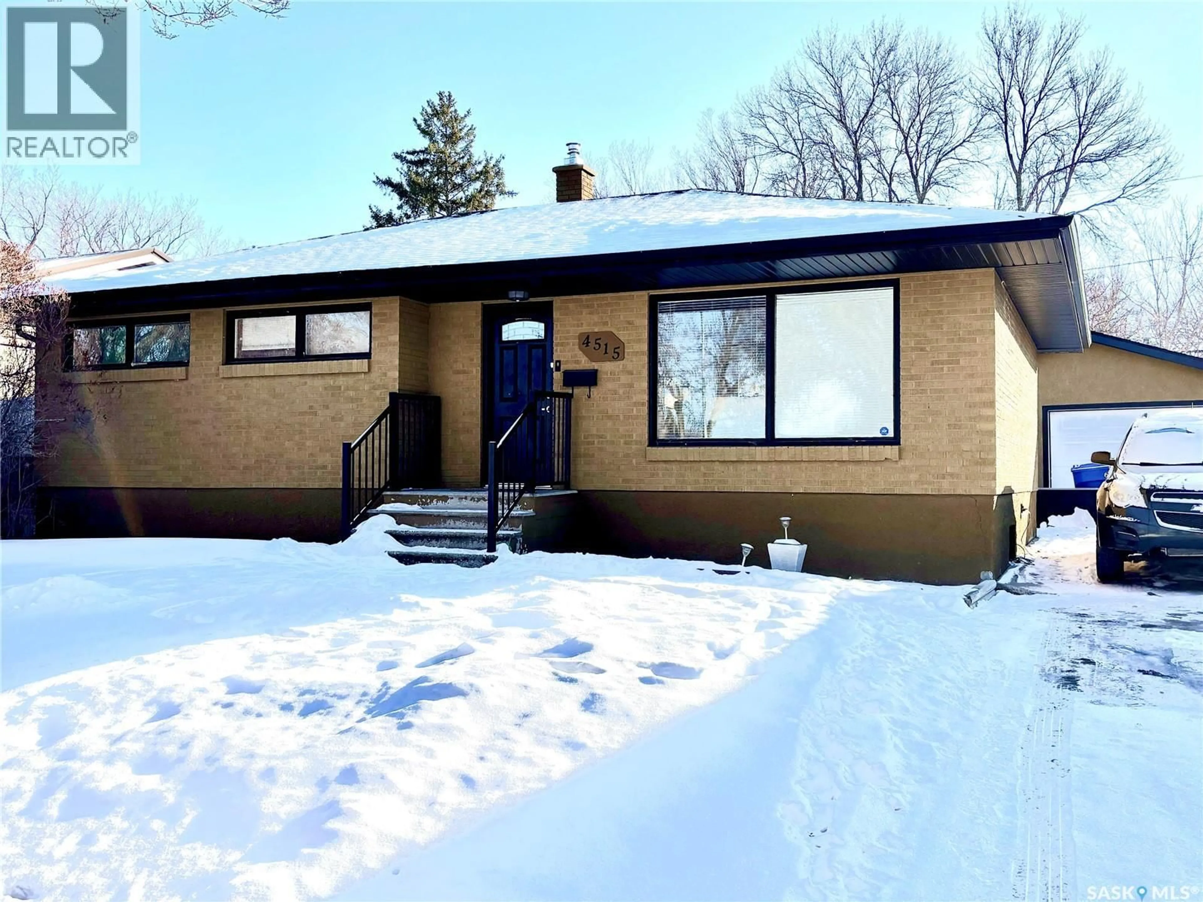 Home with vinyl exterior material, street for 4515 SHERWOOD DRIVE, Regina Saskatchewan S4R4B3